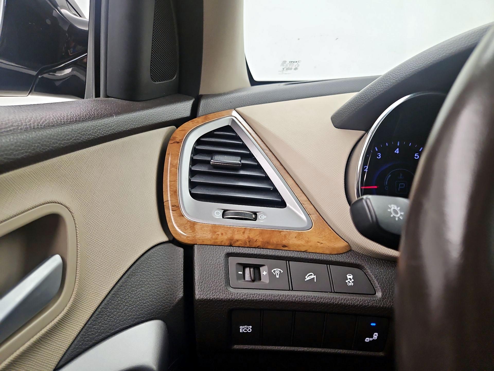 Thumbnail: 2014 Hyundai Santa Fe - 13