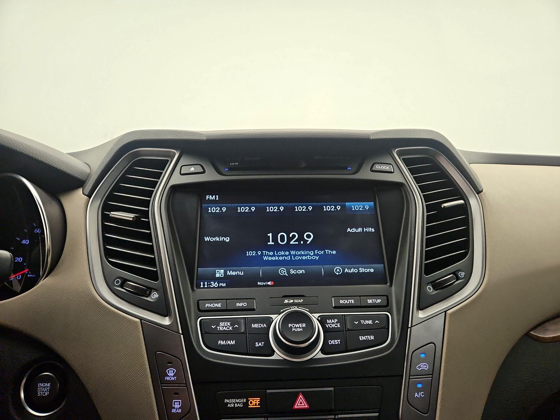 Thumbnail: 2014 Hyundai Santa Fe - 15
