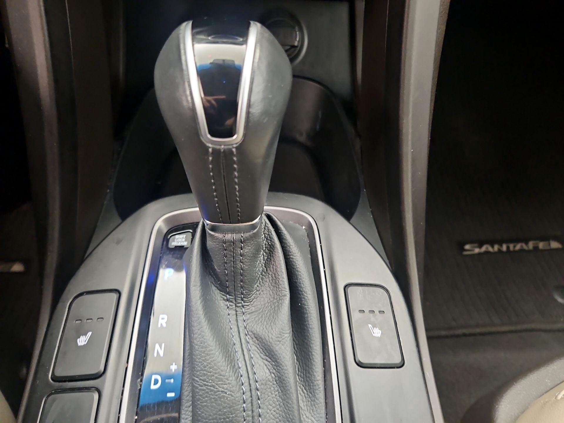 Thumbnail: 2014 Hyundai Santa Fe - 17