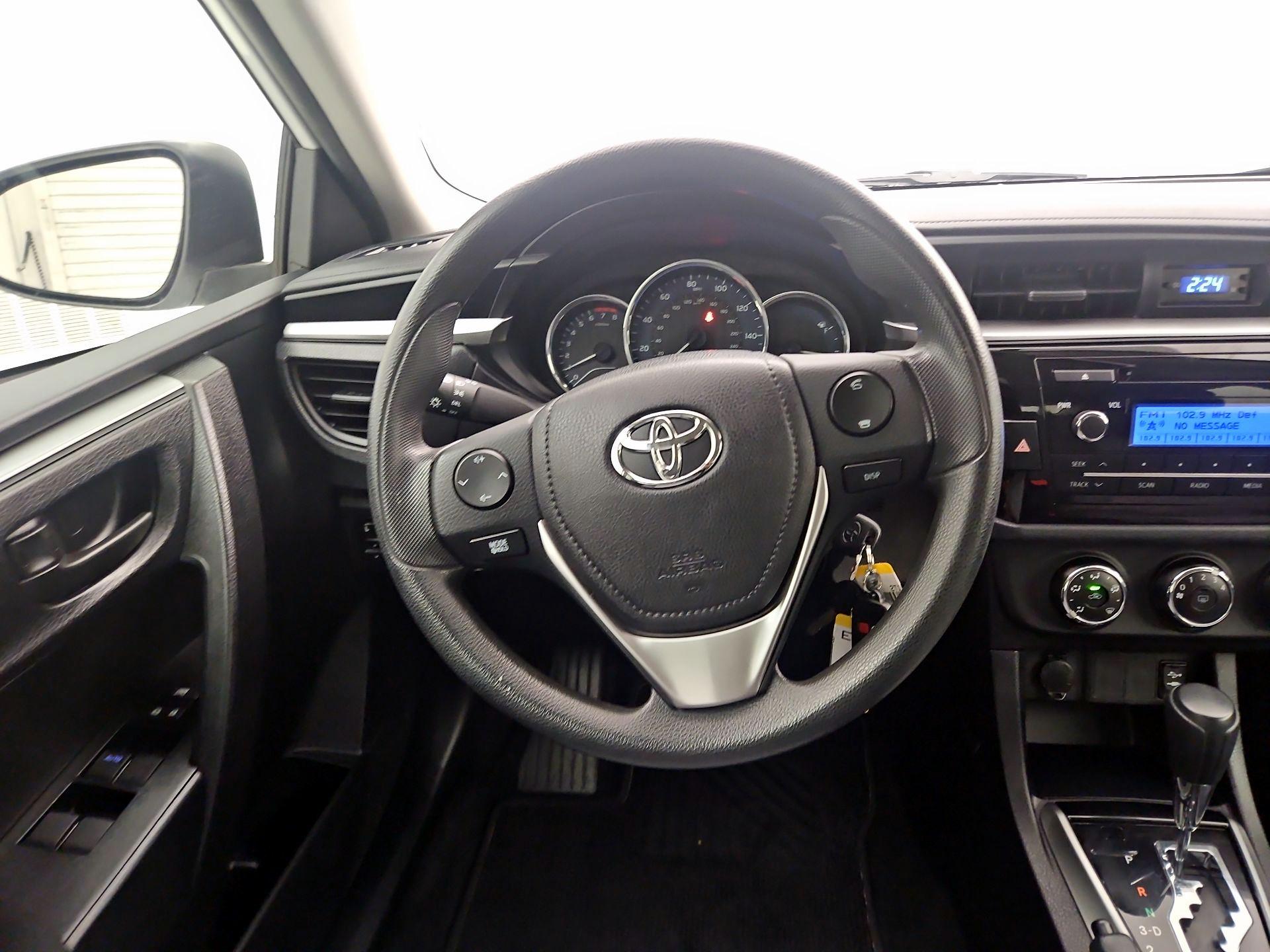Thumbnail: 2014 Toyota Corolla - 10