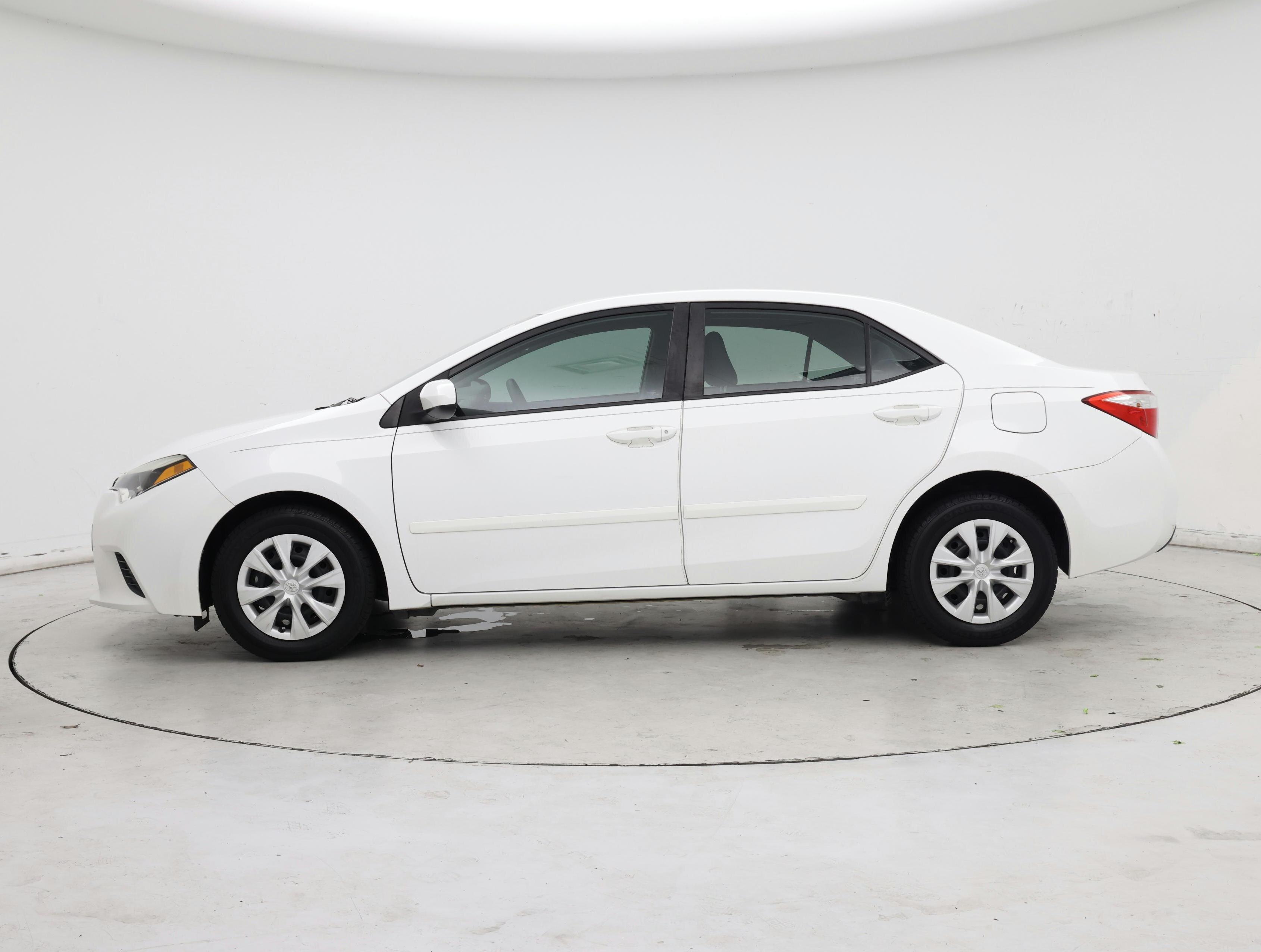 Thumbnail: 2014 Toyota Corolla - 3