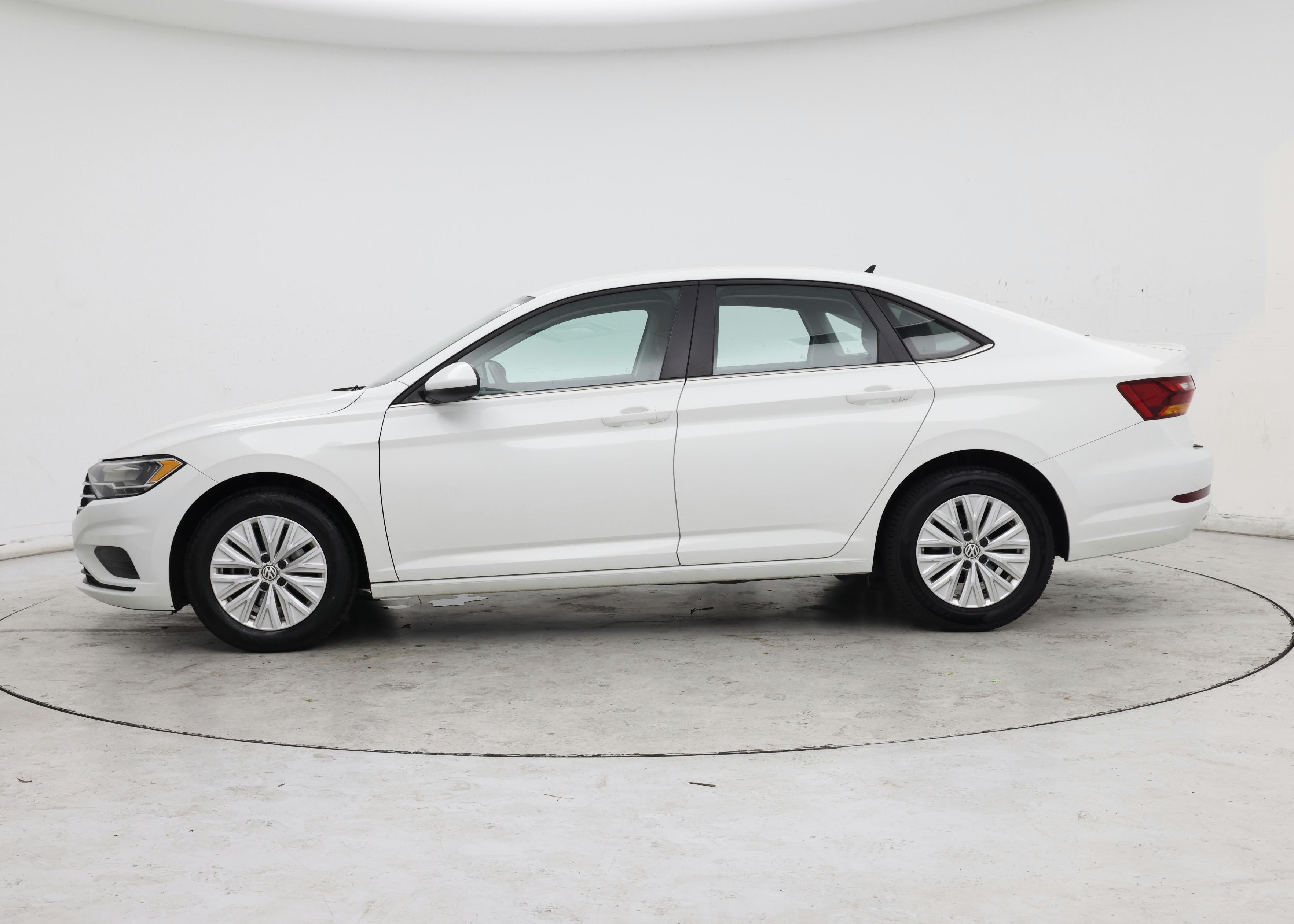 Thumbnail: 2019 Volkswagen Jetta - 3