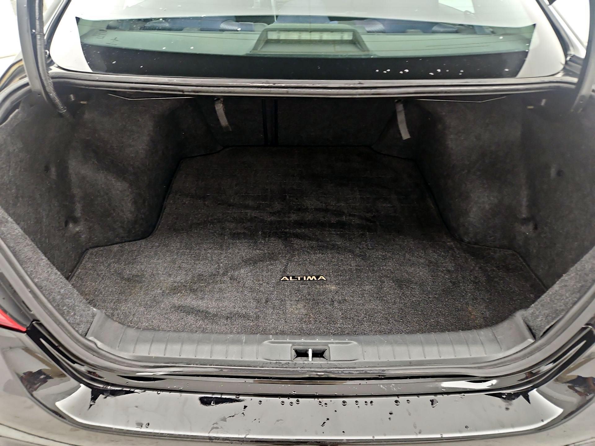 Thumbnail: 2016 Nissan Altima - 20