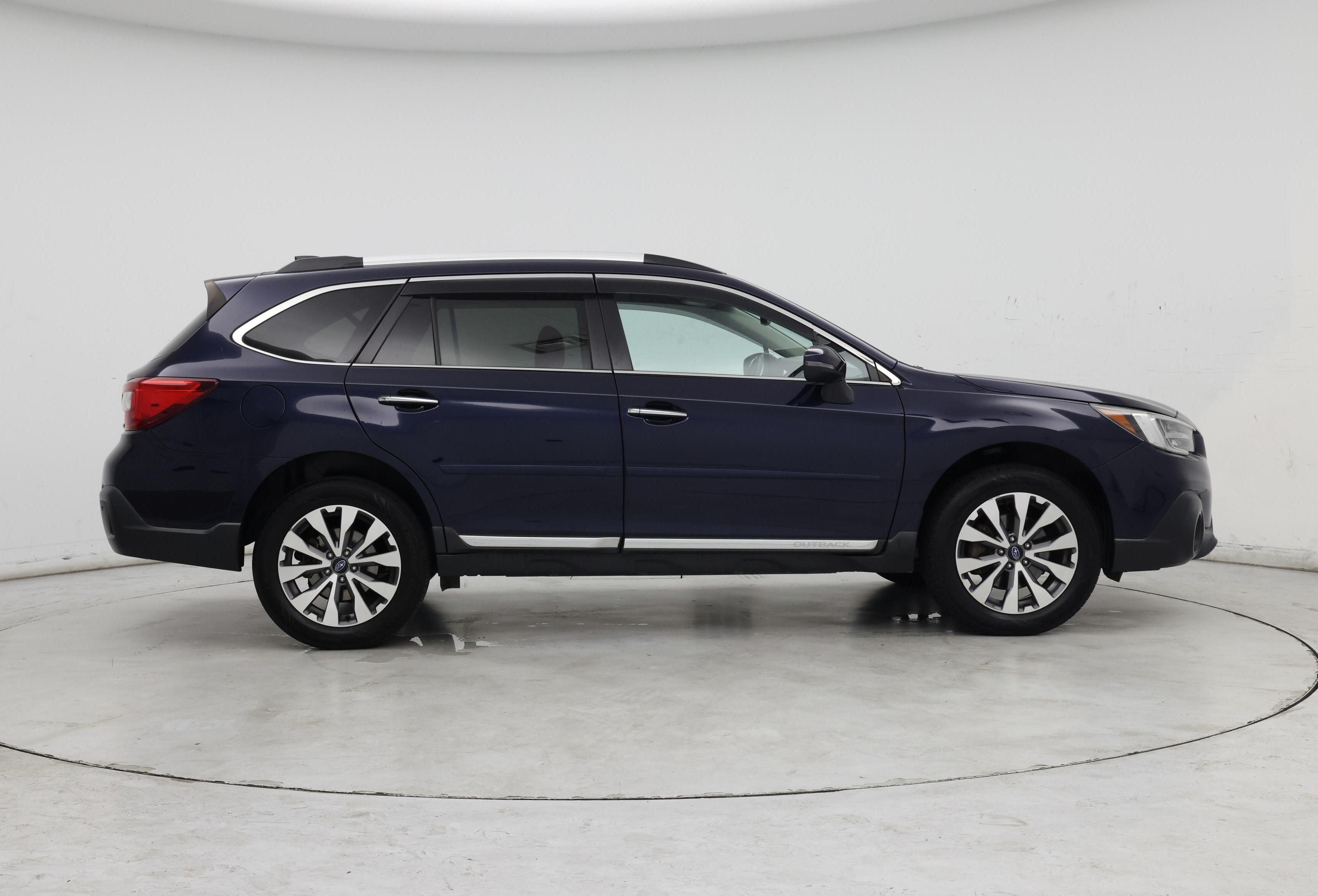 Thumbnail: 2018 Subaru Outback - 7
