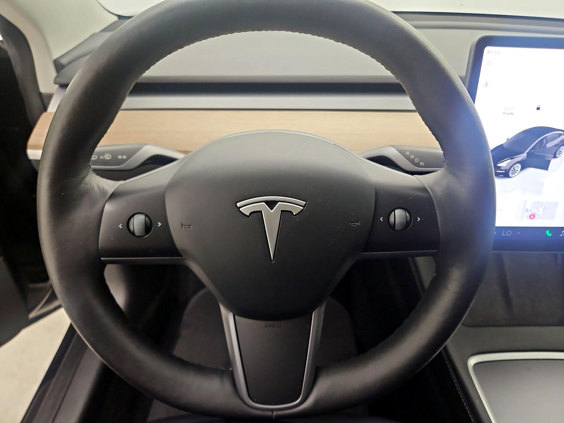 Thumbnail: 2023 Tesla Model 3 - 10