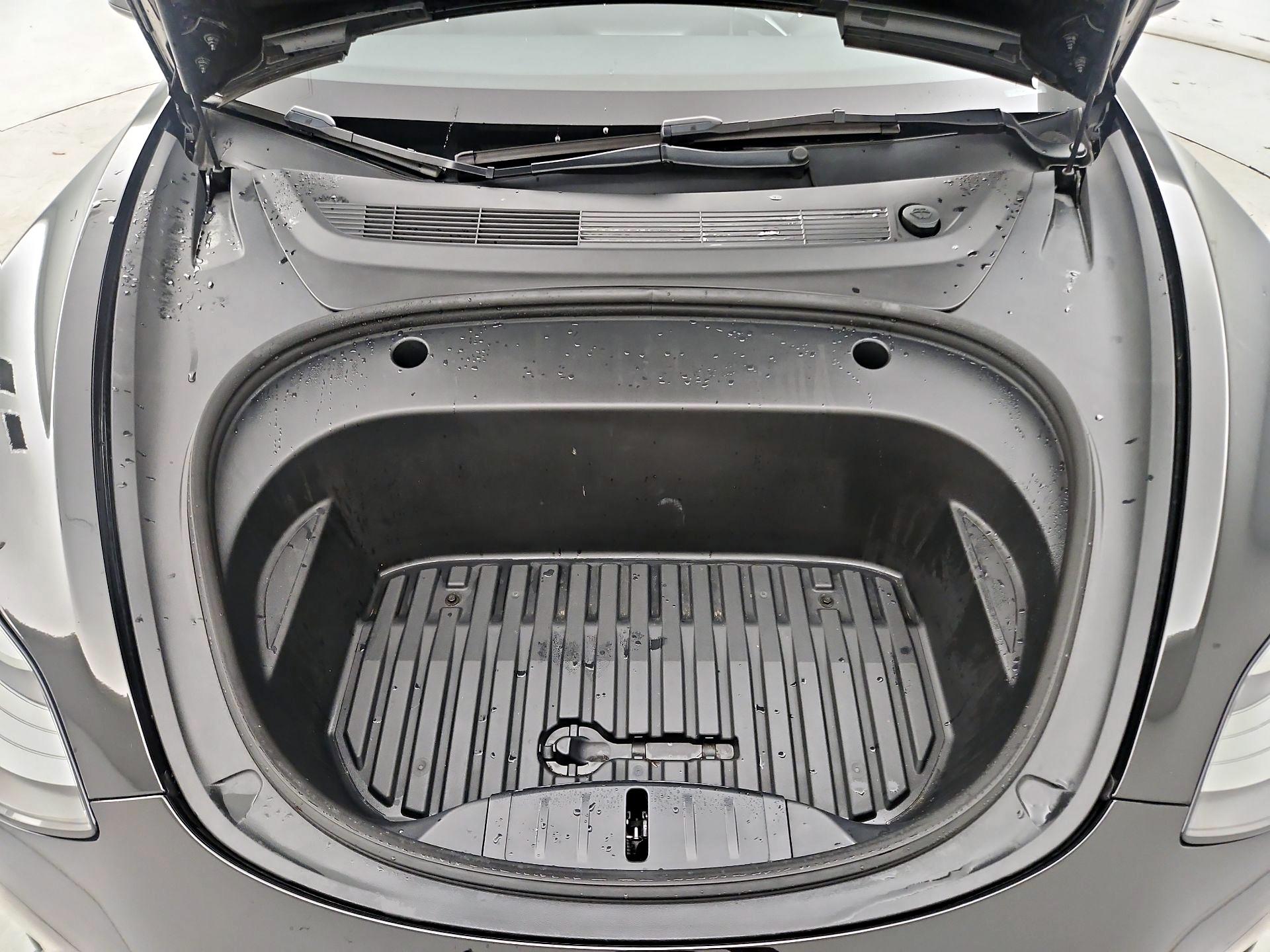 Thumbnail: 2023 Tesla Model 3 - 20