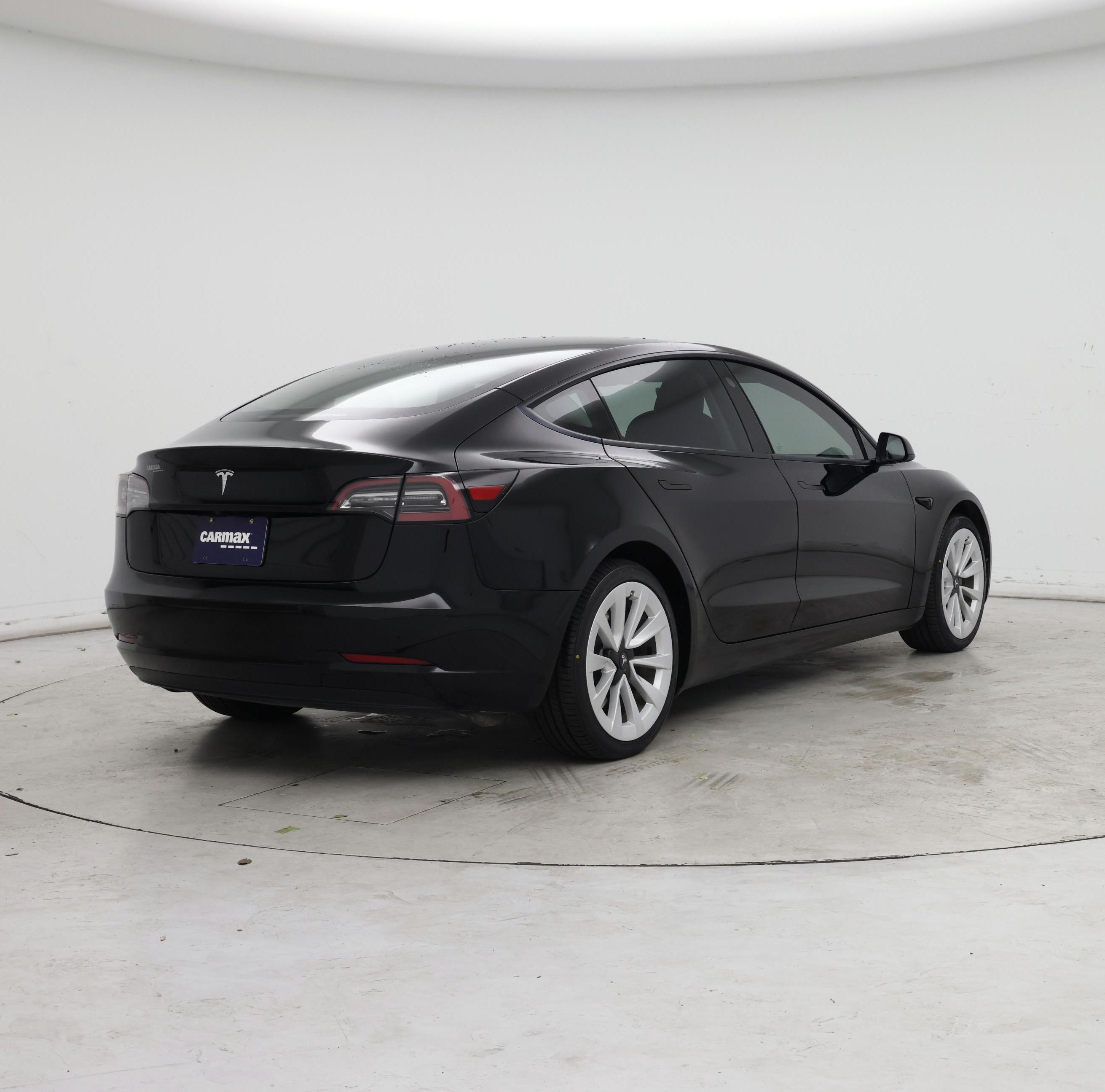 Thumbnail: 2023 Tesla Model 3 - 8