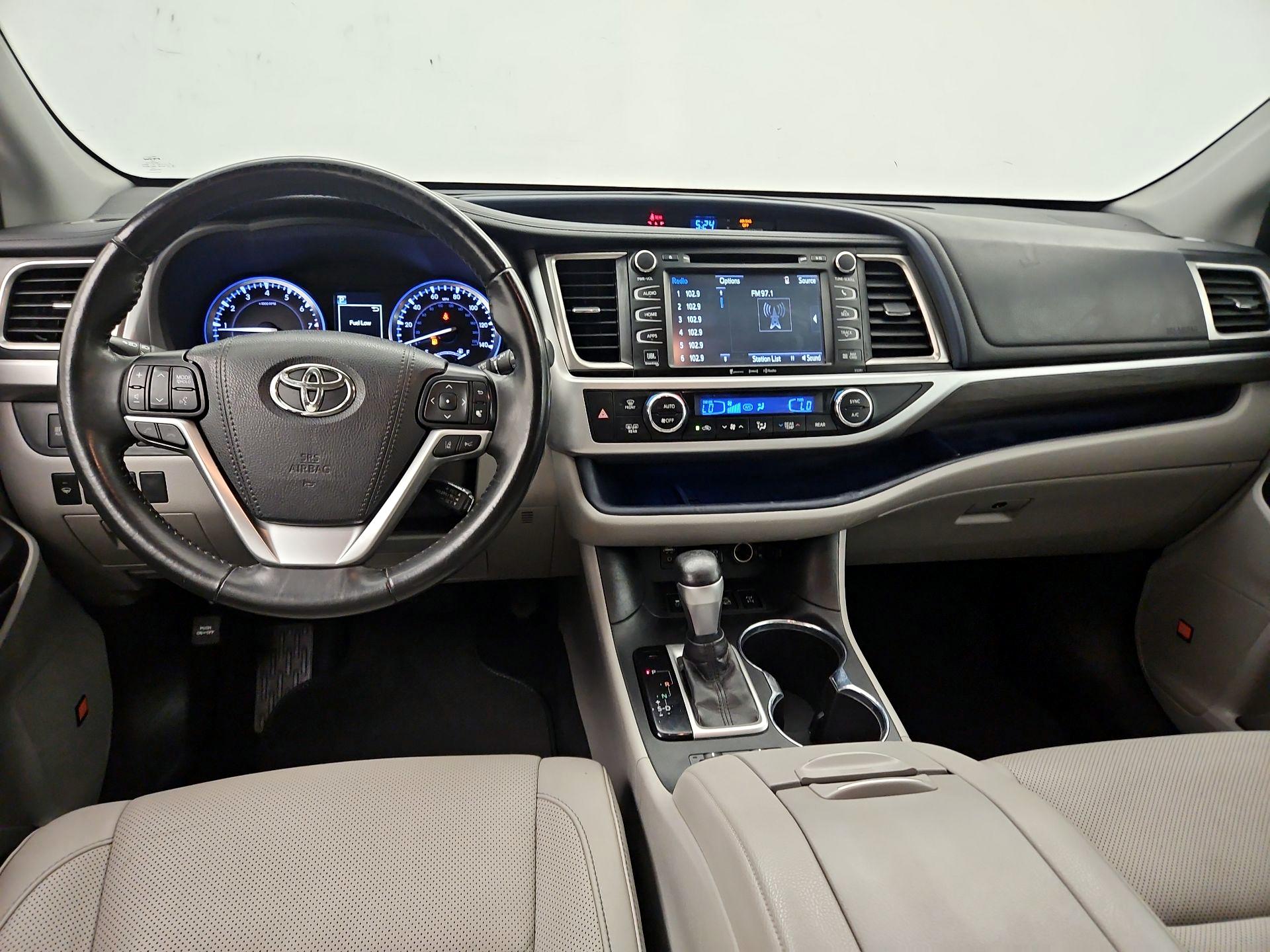 Thumbnail: 2019 Toyota Highlander - 9