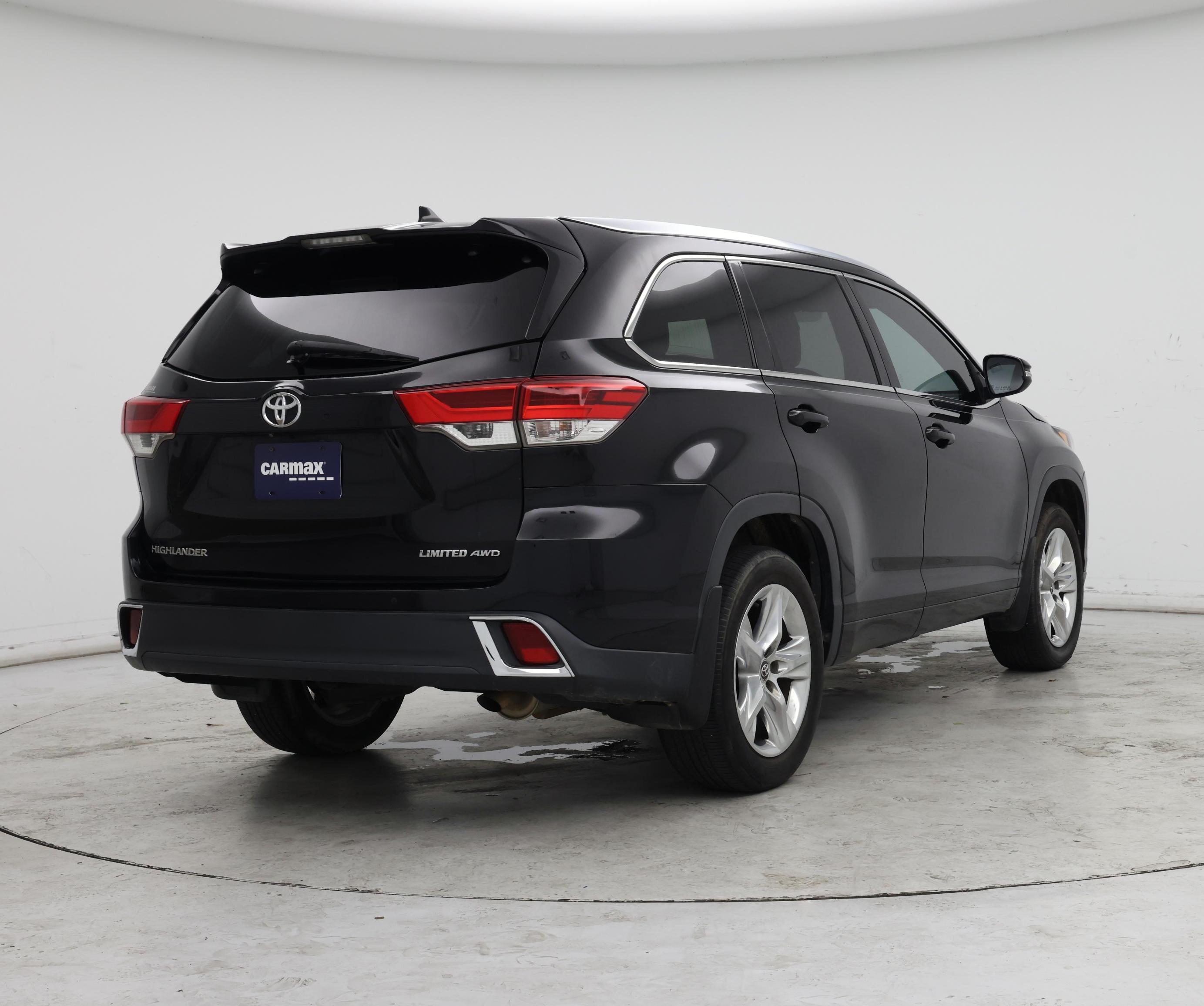 Thumbnail: 2019 Toyota Highlander - 8