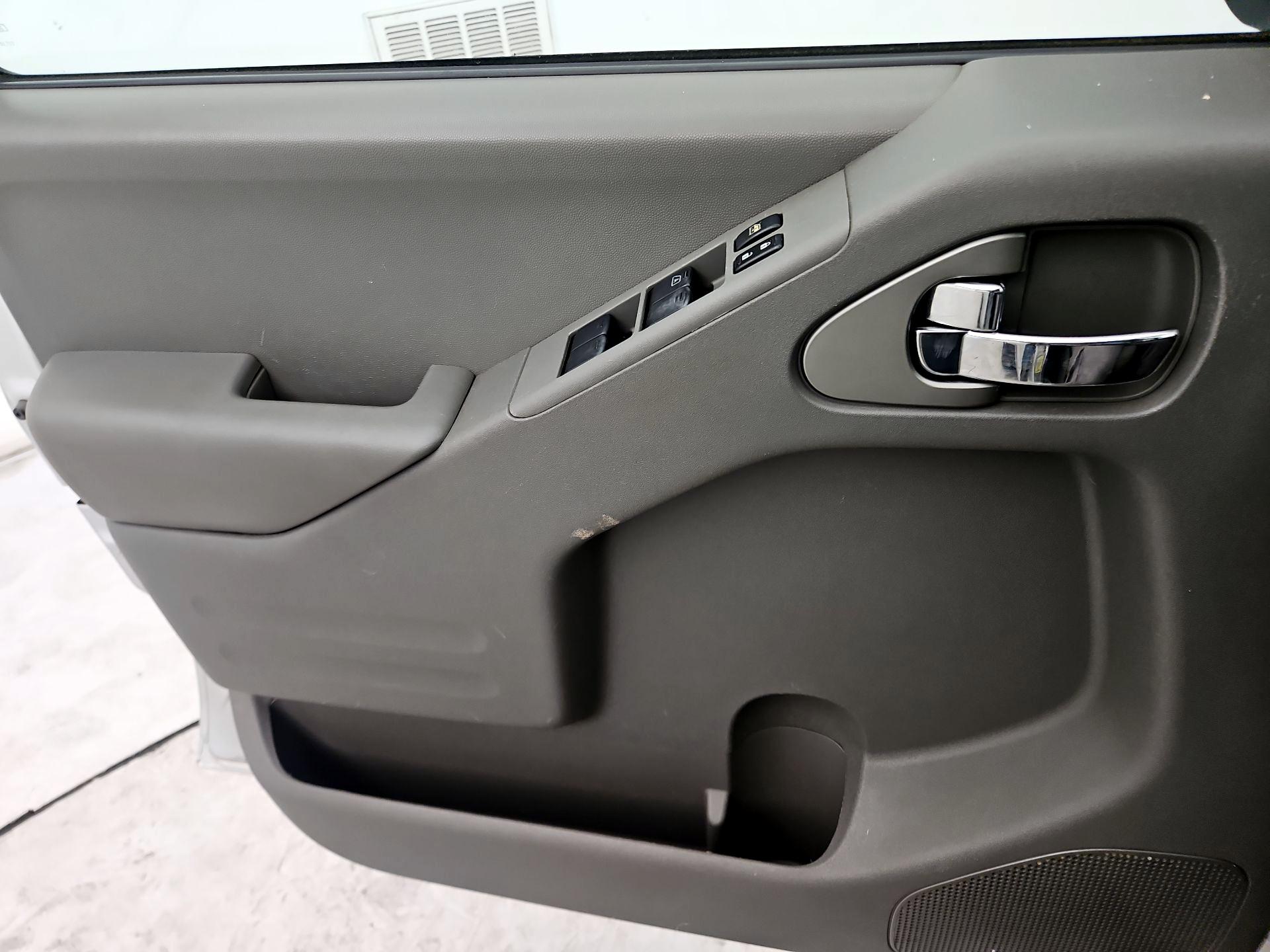 Thumbnail: 2016 Nissan Frontier - 12