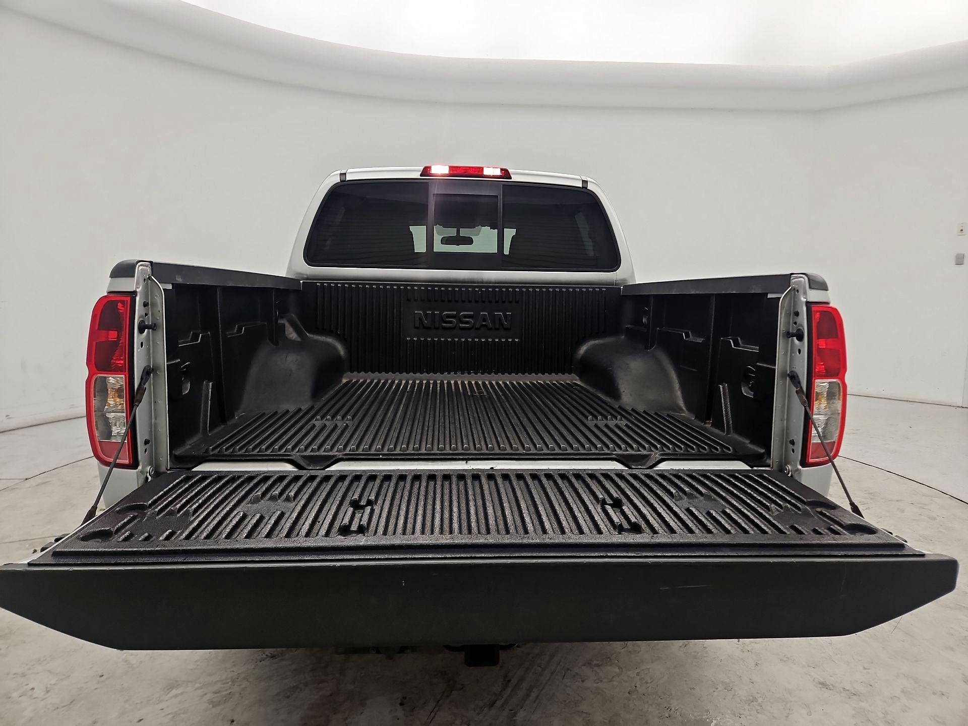 Thumbnail: 2016 Nissan Frontier - 18
