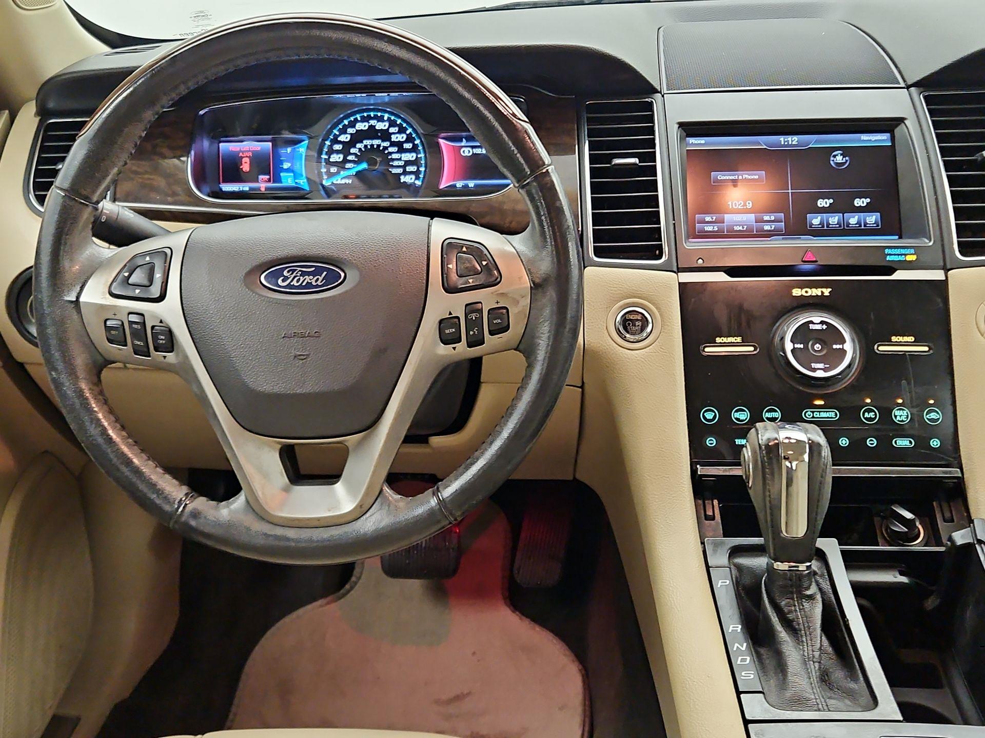 Thumbnail: 2013 Ford Taurus - 10