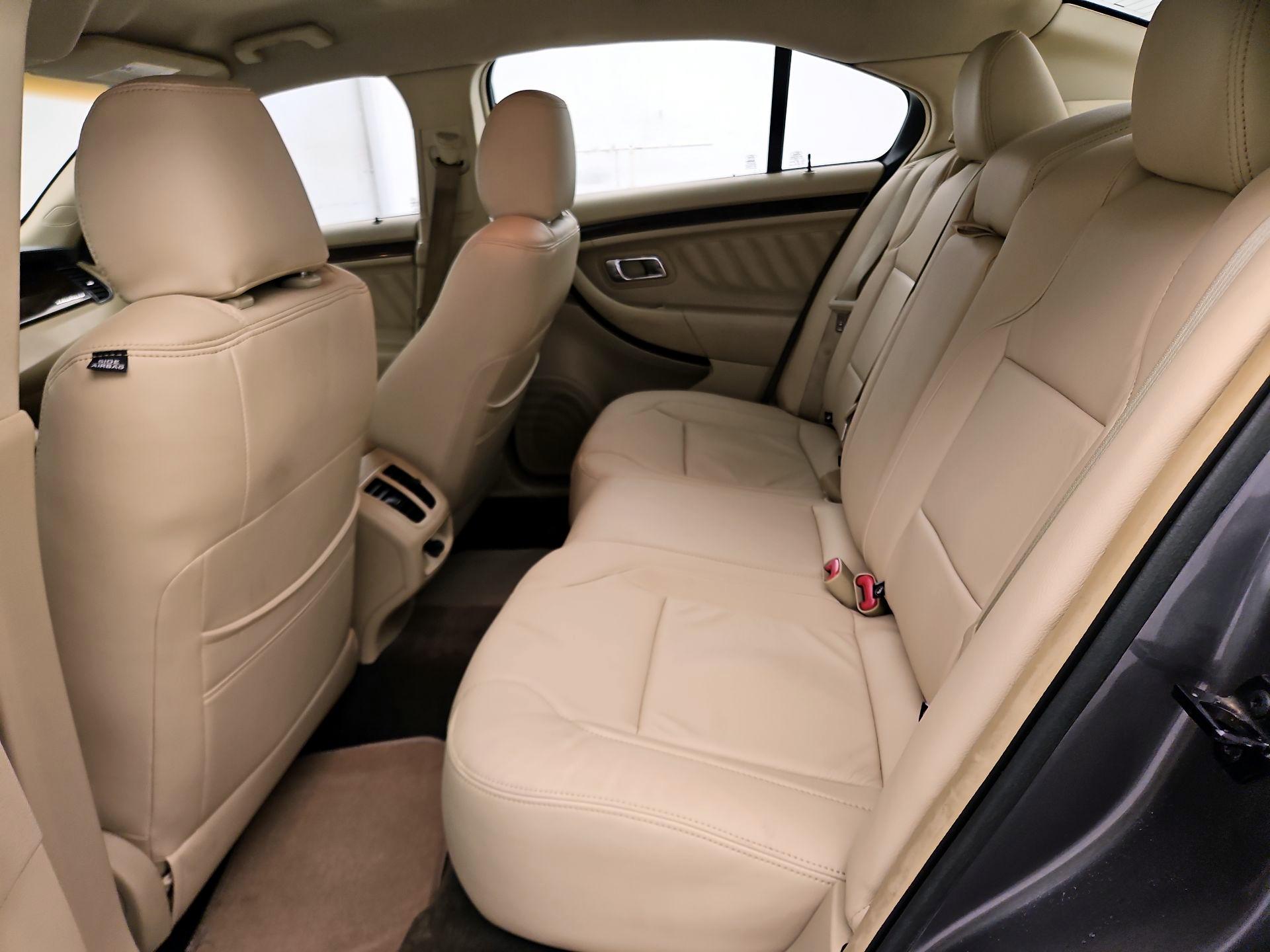 Thumbnail: 2013 Ford Taurus - 19