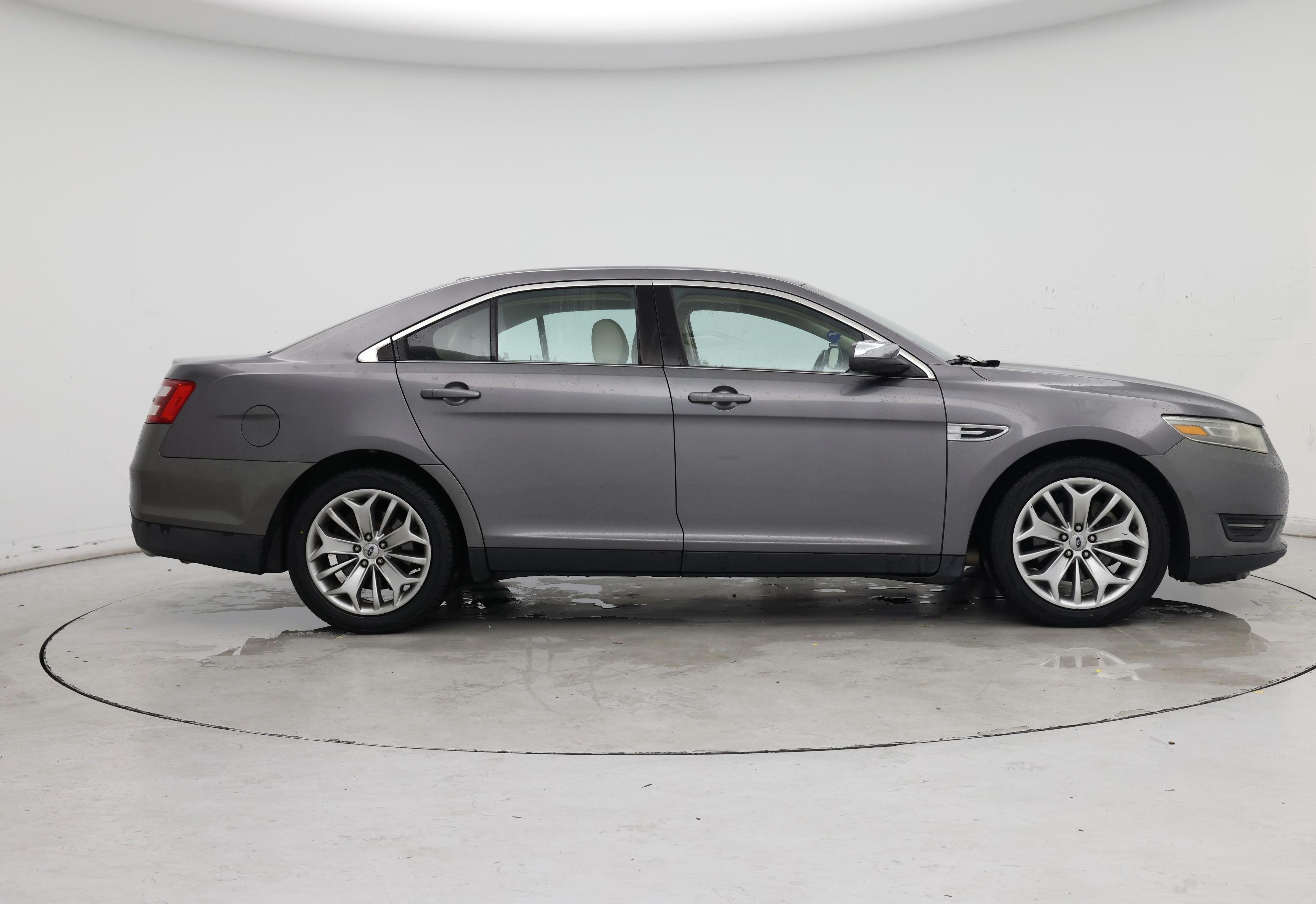 Thumbnail: 2013 Ford Taurus - 7
