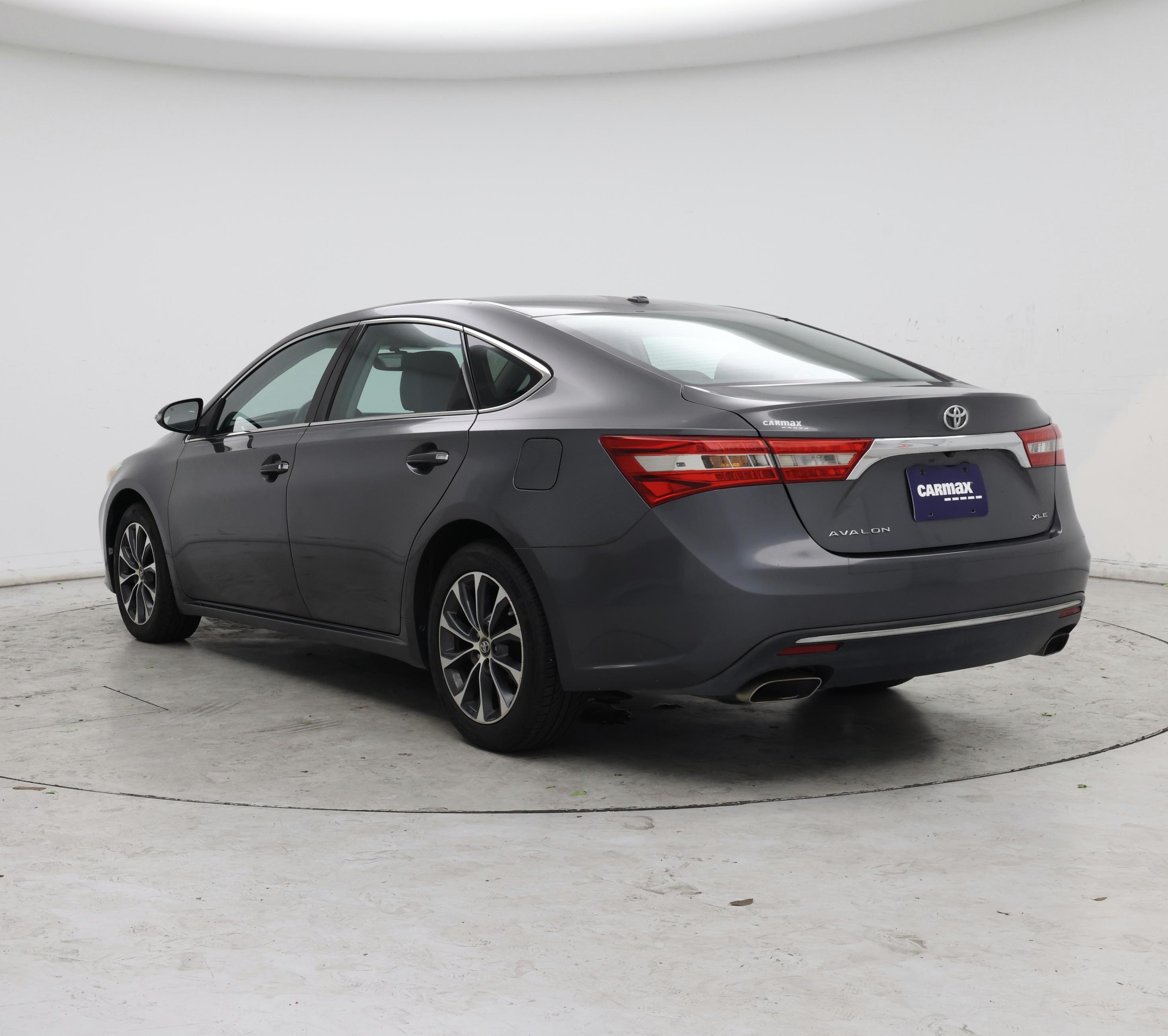 Thumbnail: 2016 Toyota Avalon - 2
