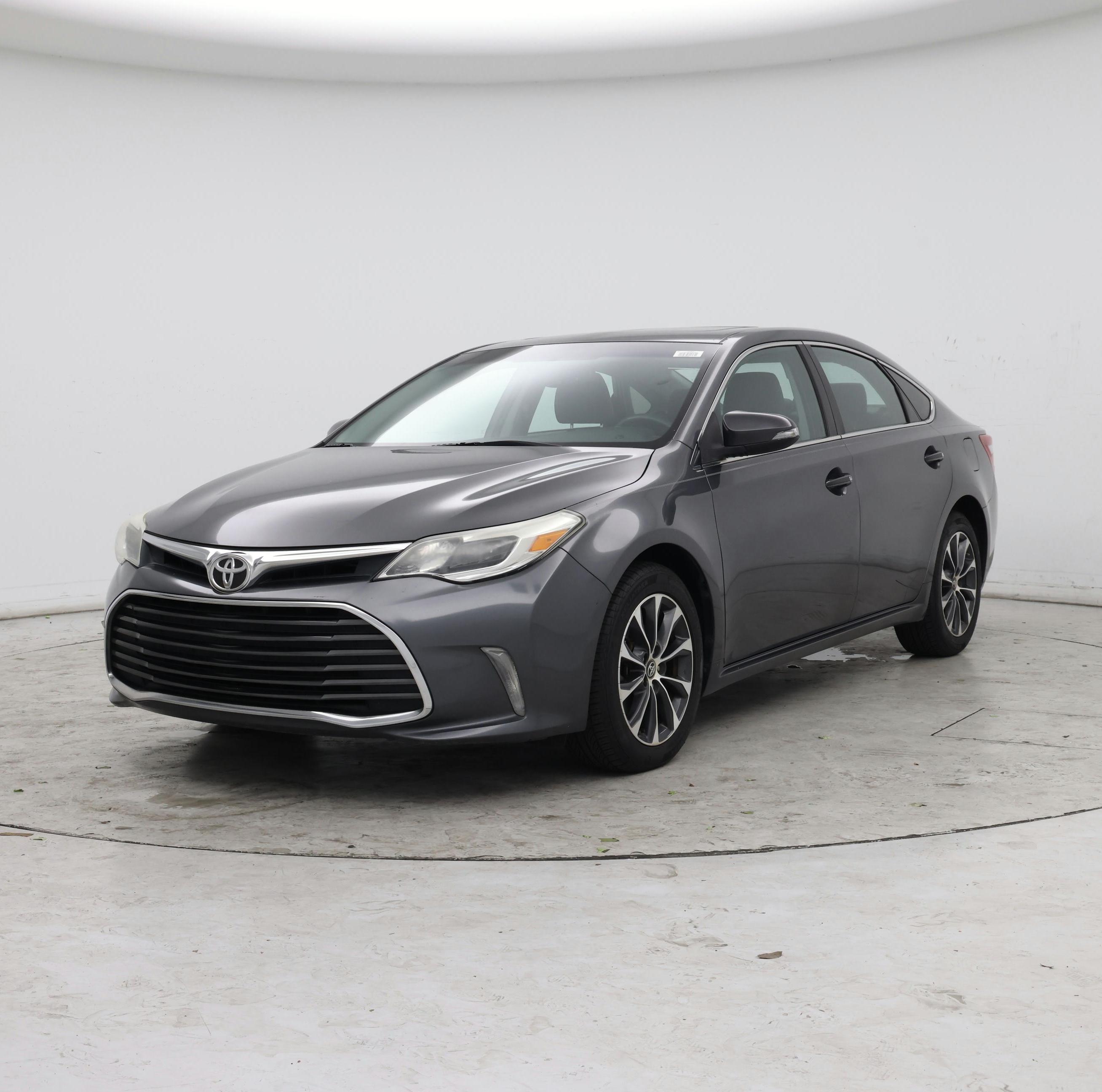 Thumbnail: 2016 Toyota Avalon - 4