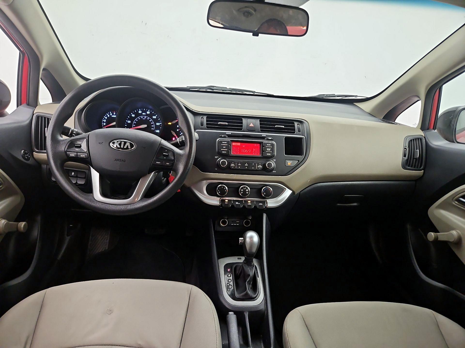 Thumbnail: 2015 Kia Rio - 9