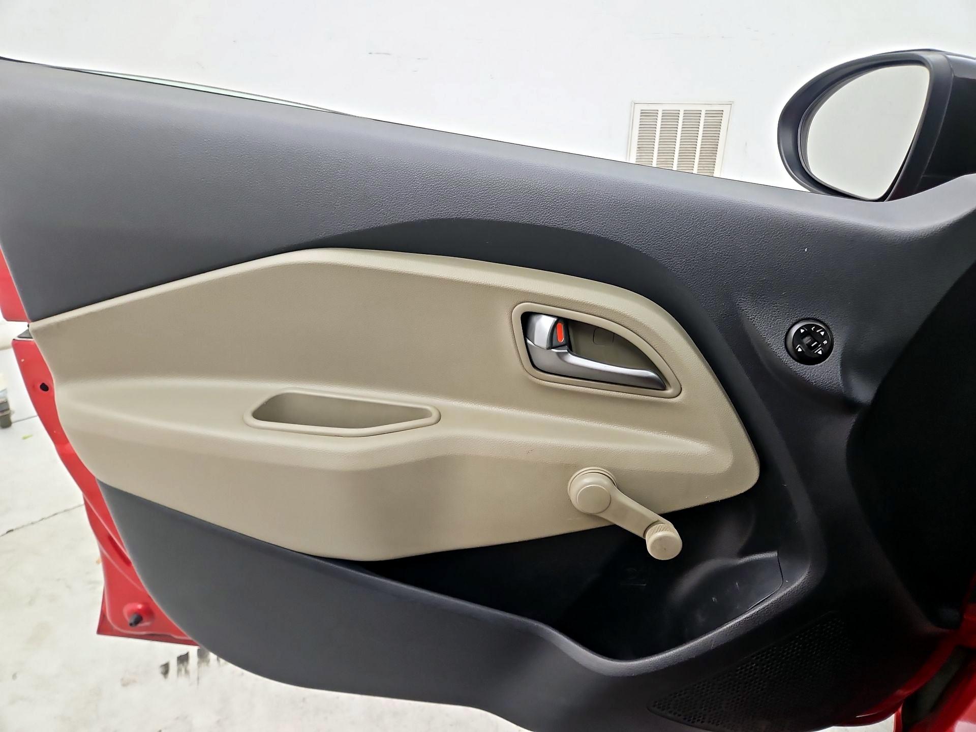 Thumbnail: 2015 Kia Rio - 12