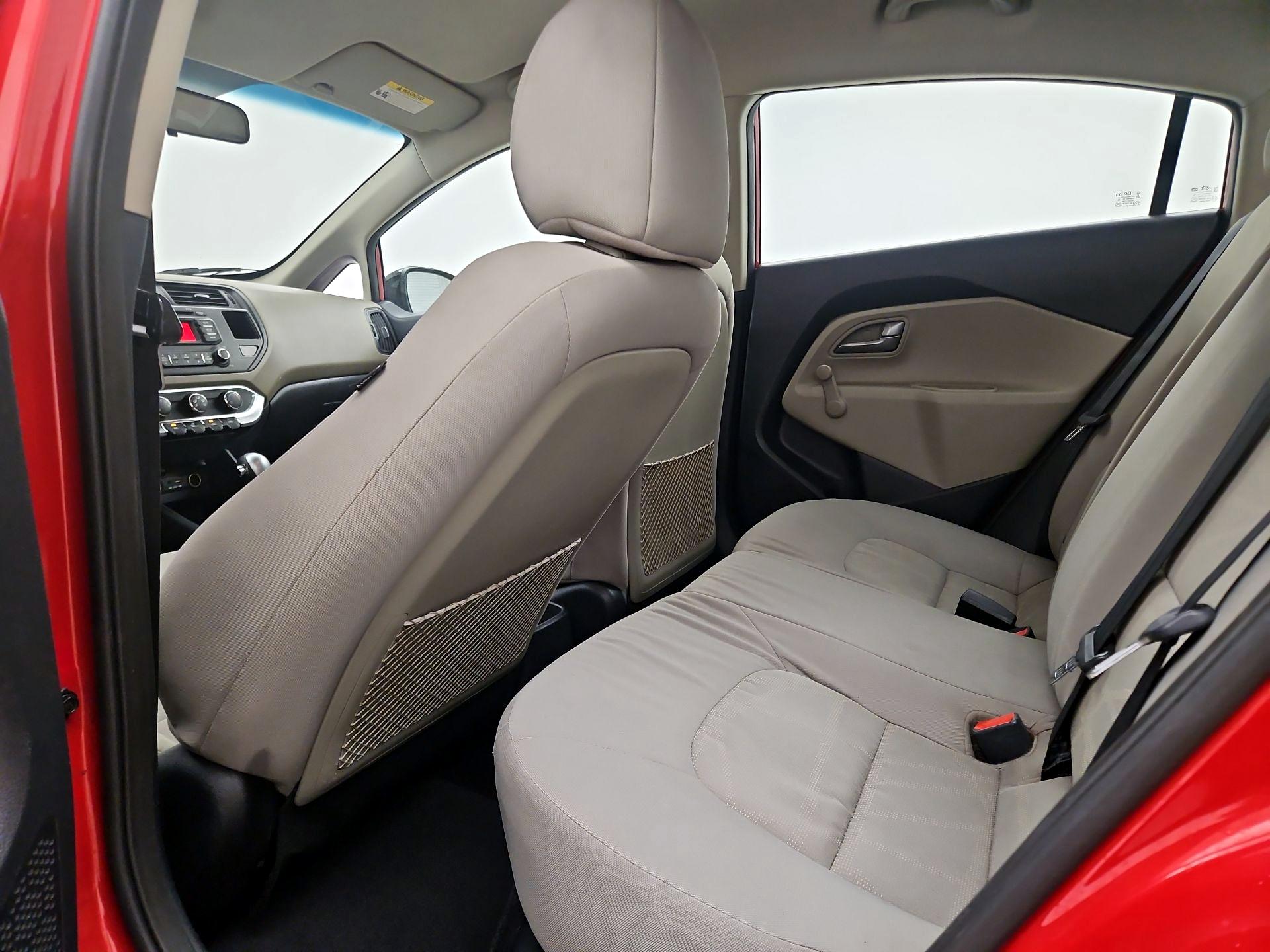 Thumbnail: 2015 Kia Rio - 18