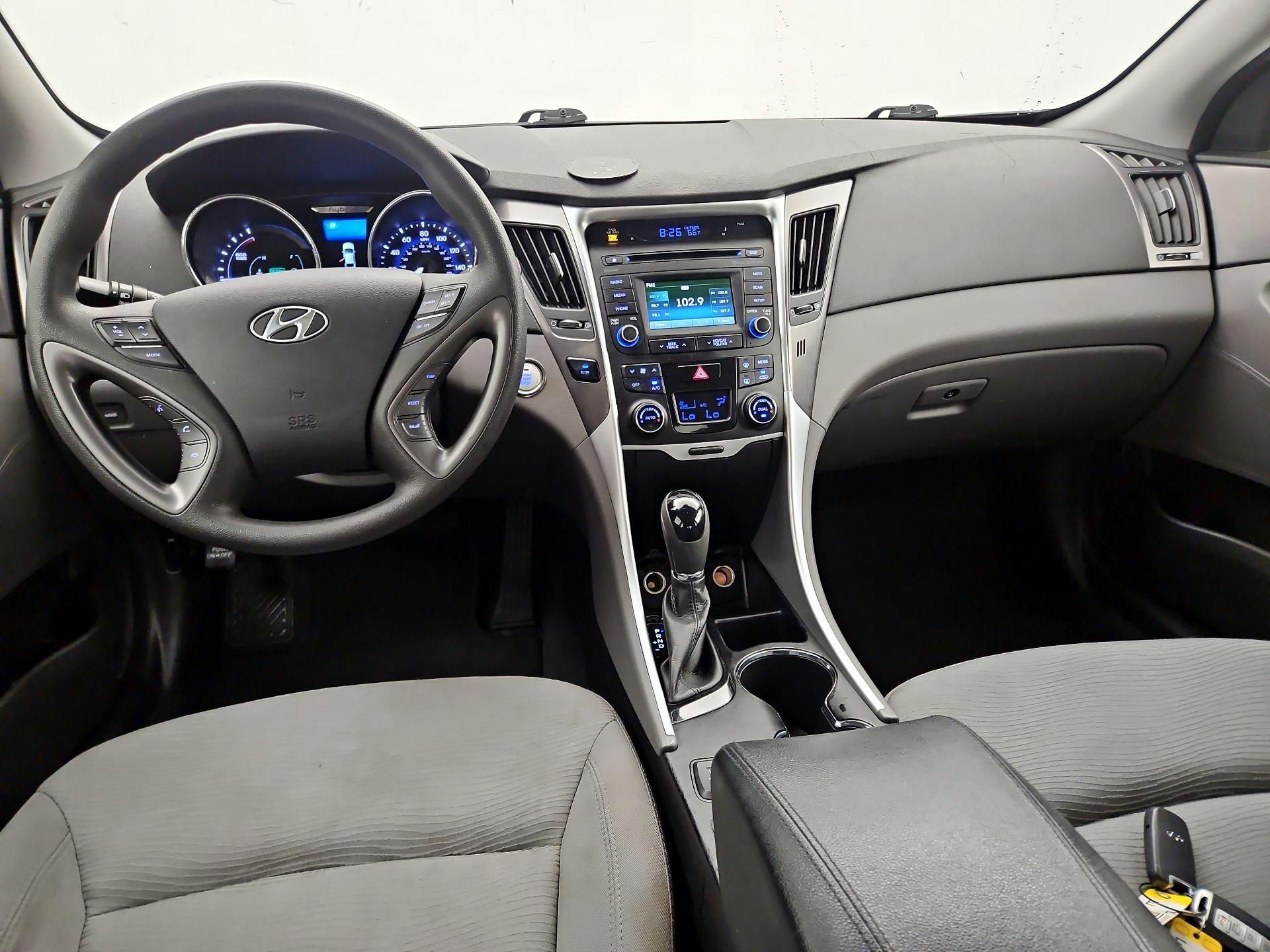 Thumbnail: 2015 Hyundai Sonata - 9