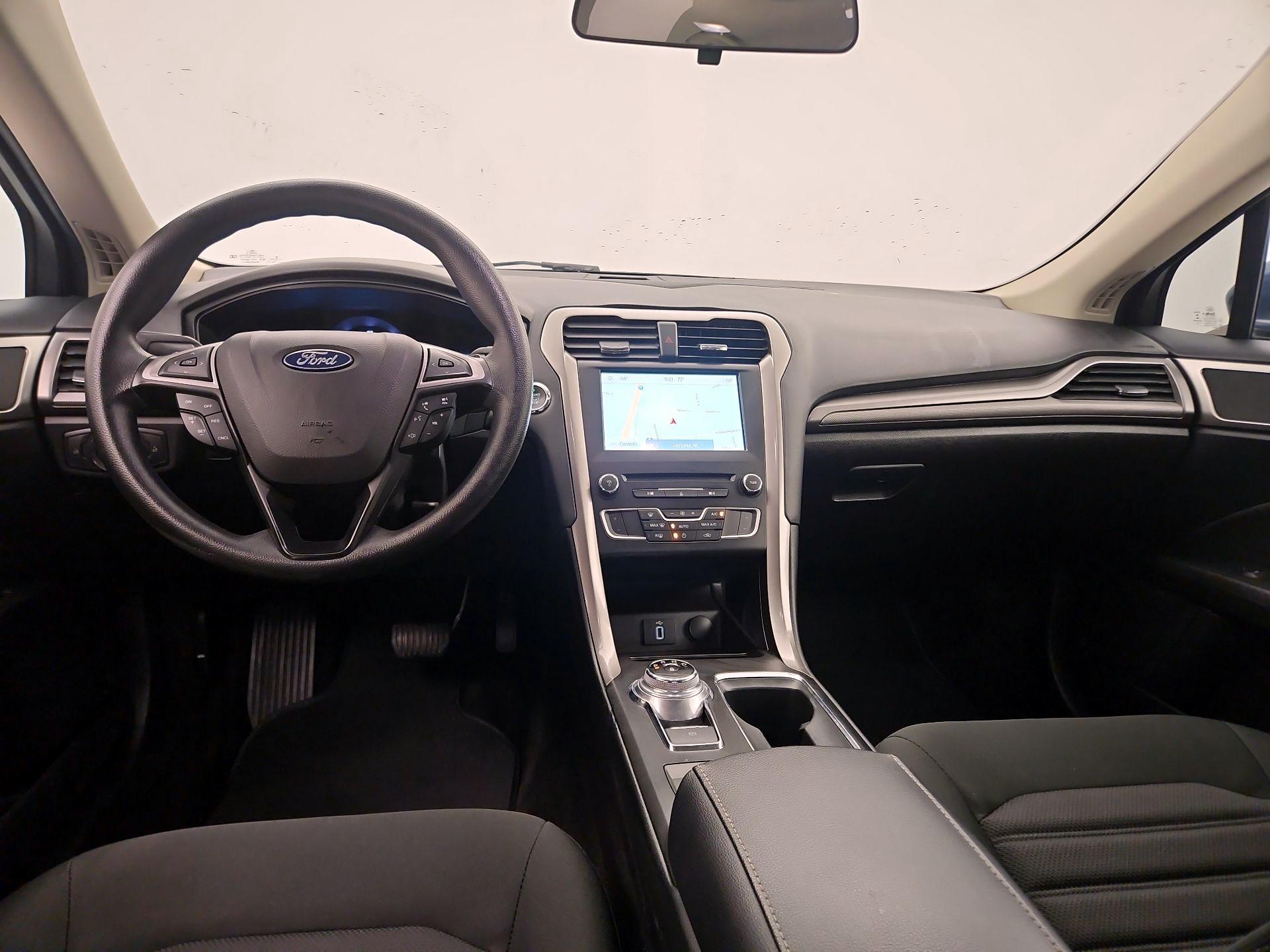 Thumbnail: 2018 Ford Fusion - 9