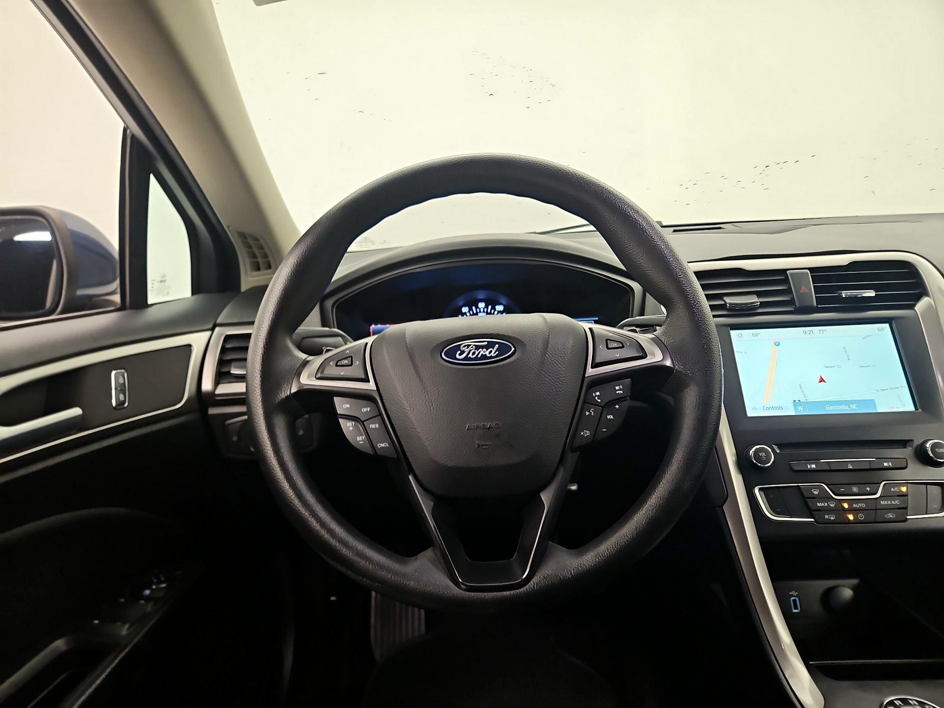 Thumbnail: 2018 Ford Fusion - 10