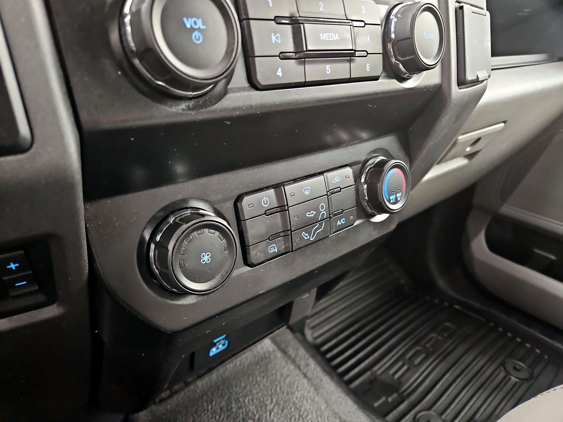 Thumbnail: 2022 Ford F-350 - 16