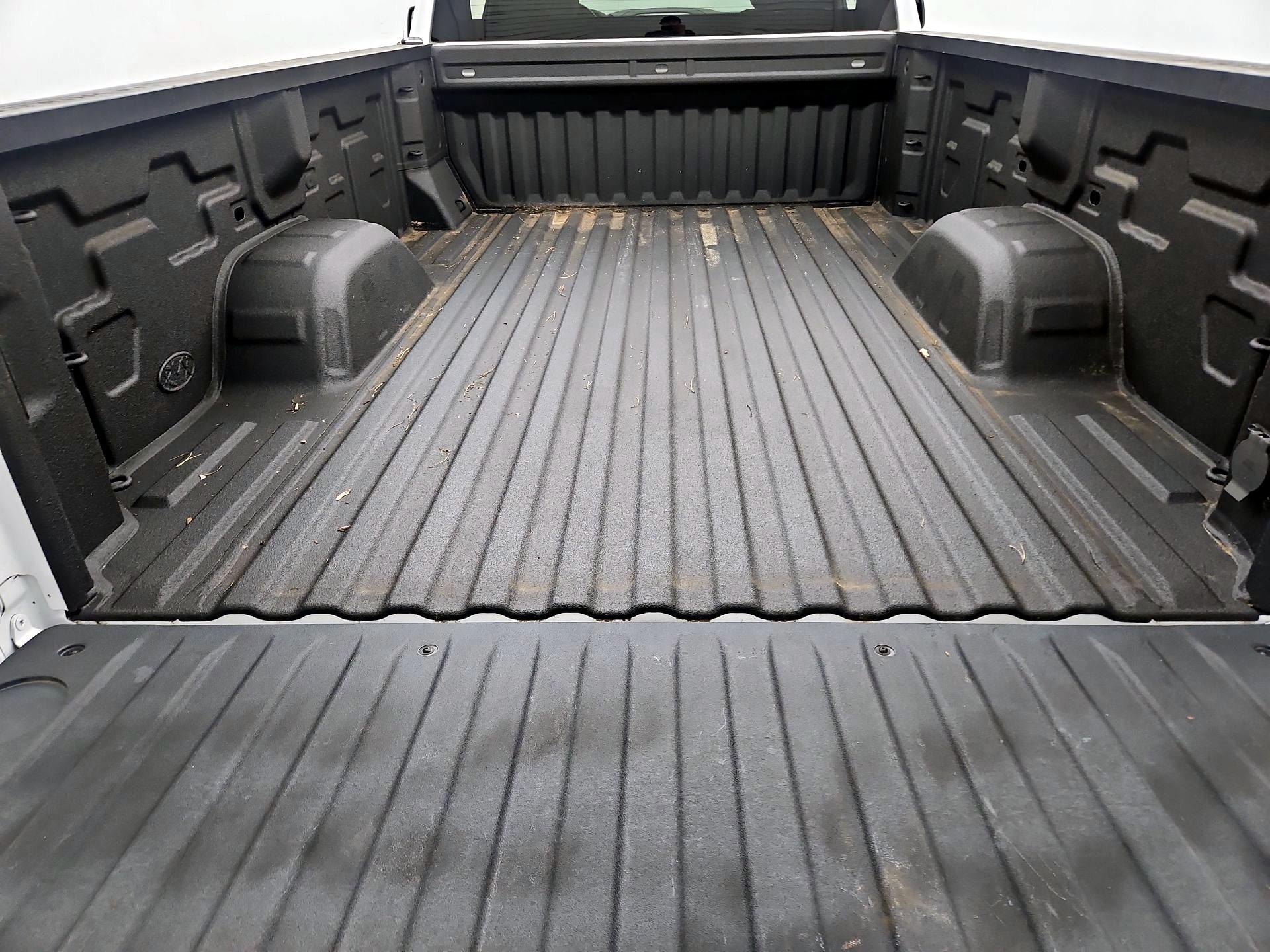 Thumbnail: 2023 Chevrolet Silverado 1500 - 19
