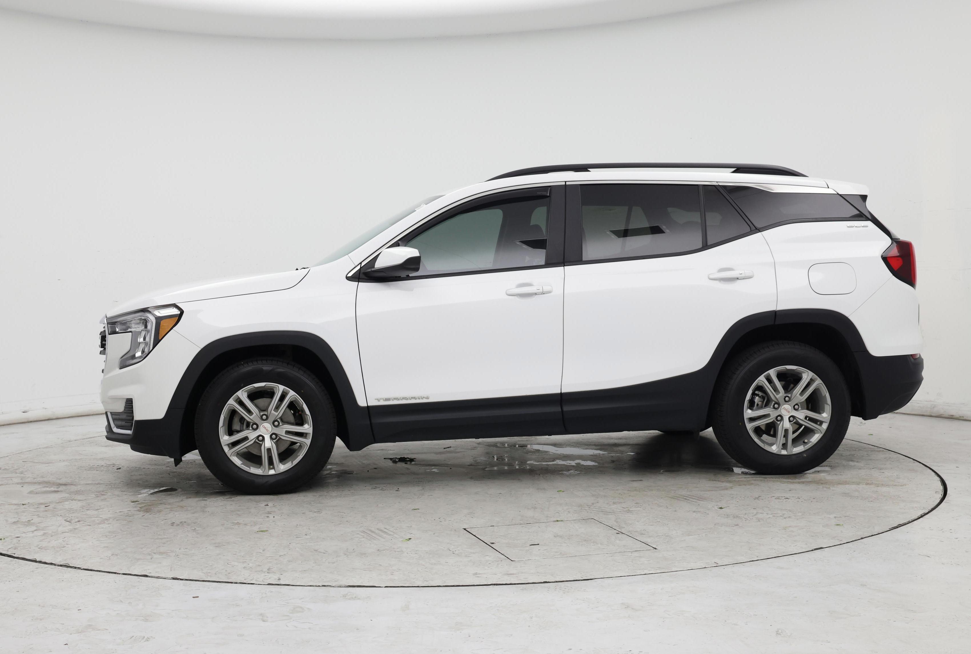 Thumbnail: 2022 GMC Terrain - 3