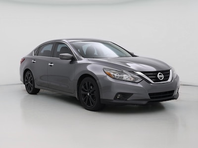 Gray 2018 Nissan Altima SR