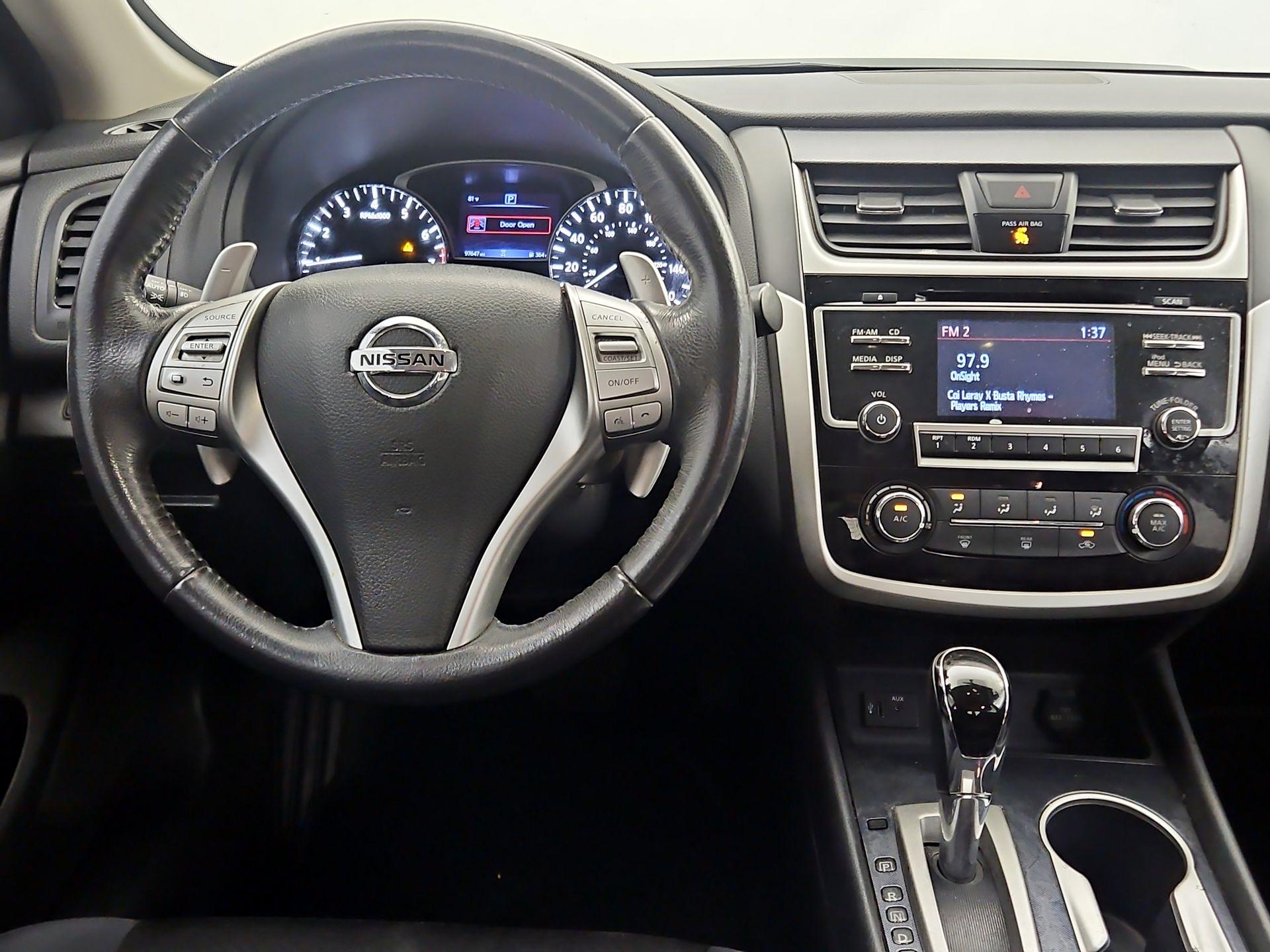Thumbnail: 2018 Nissan Altima - 10