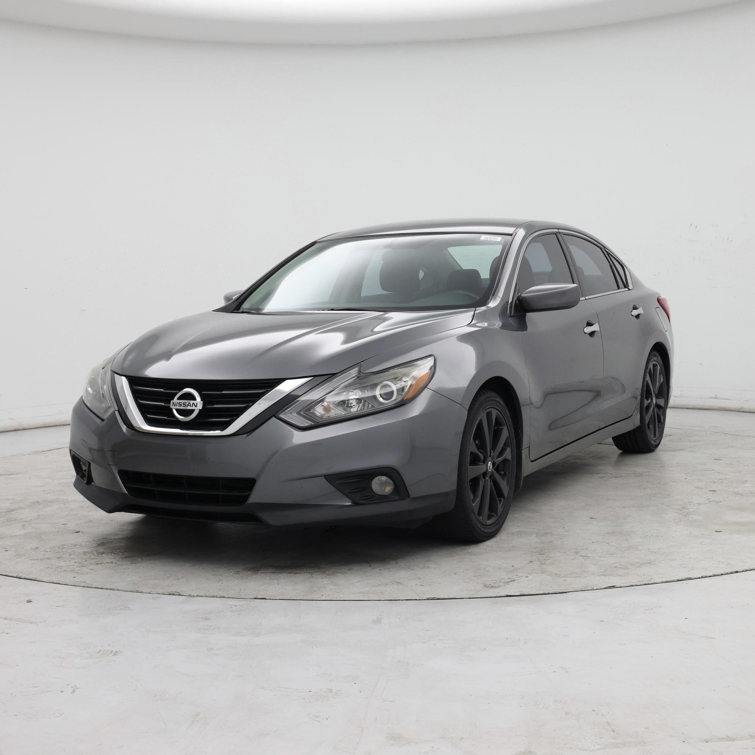 Thumbnail: 2018 Nissan Altima - 4