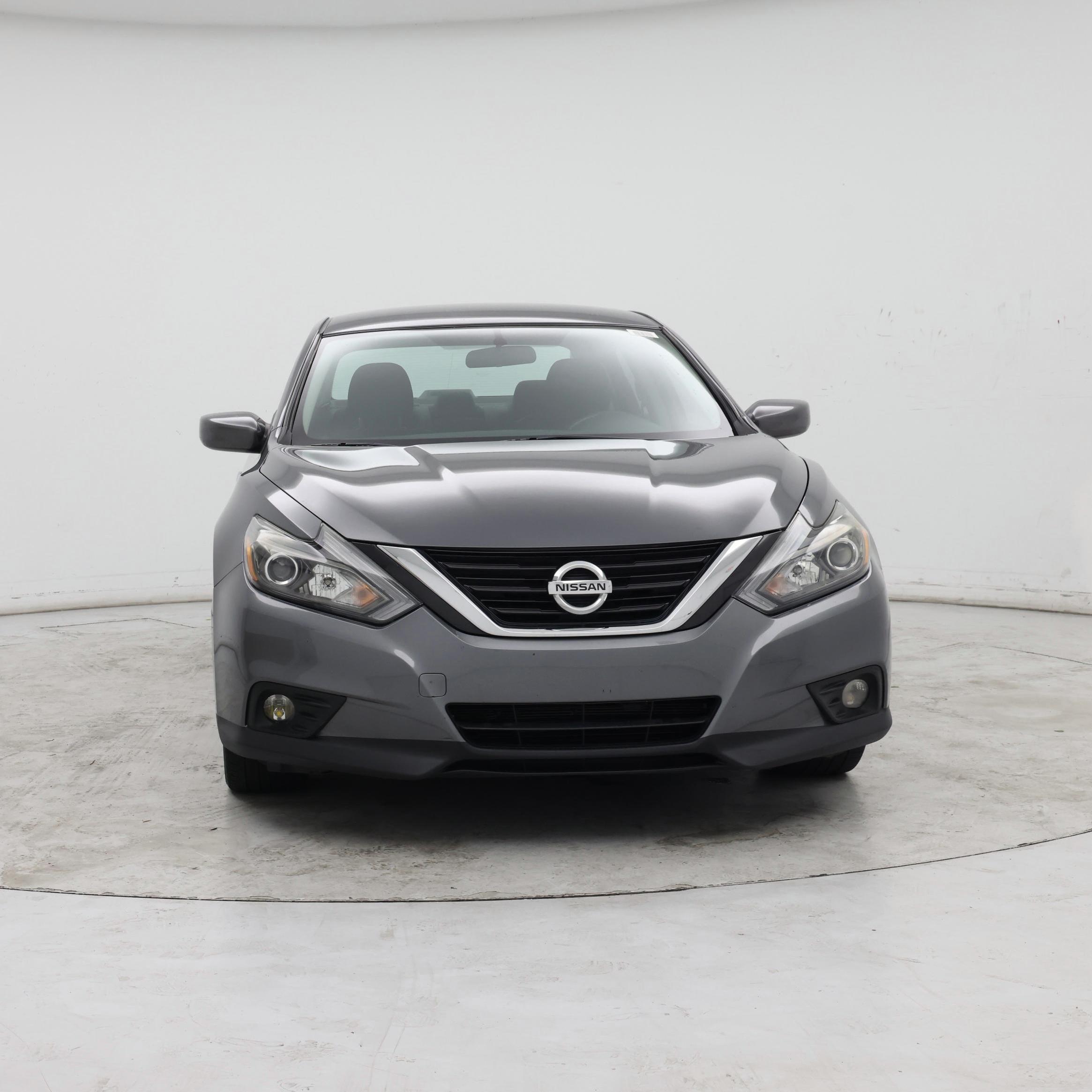 Thumbnail: 2018 Nissan Altima - 5