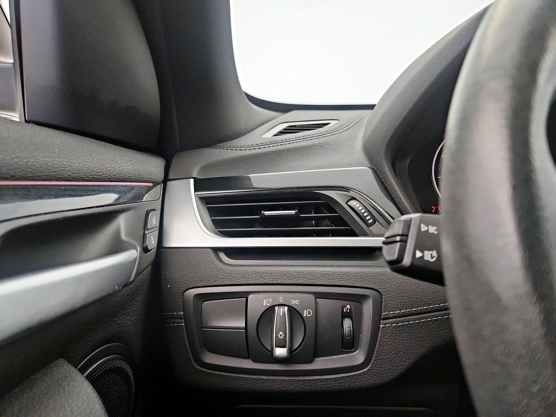 Thumbnail: 2021 BMW X1 - 13