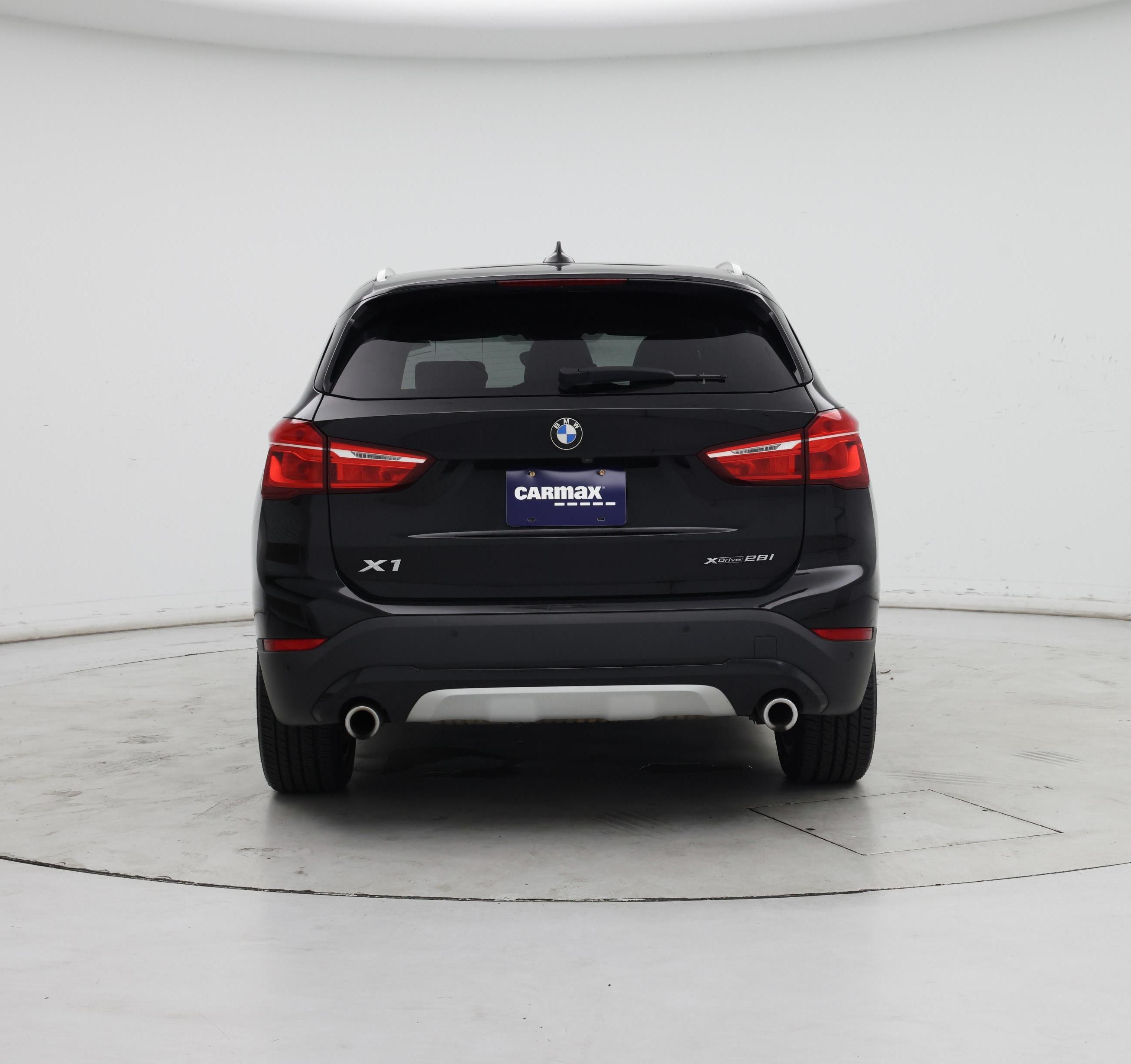 Thumbnail: 2021 BMW X1 - 6