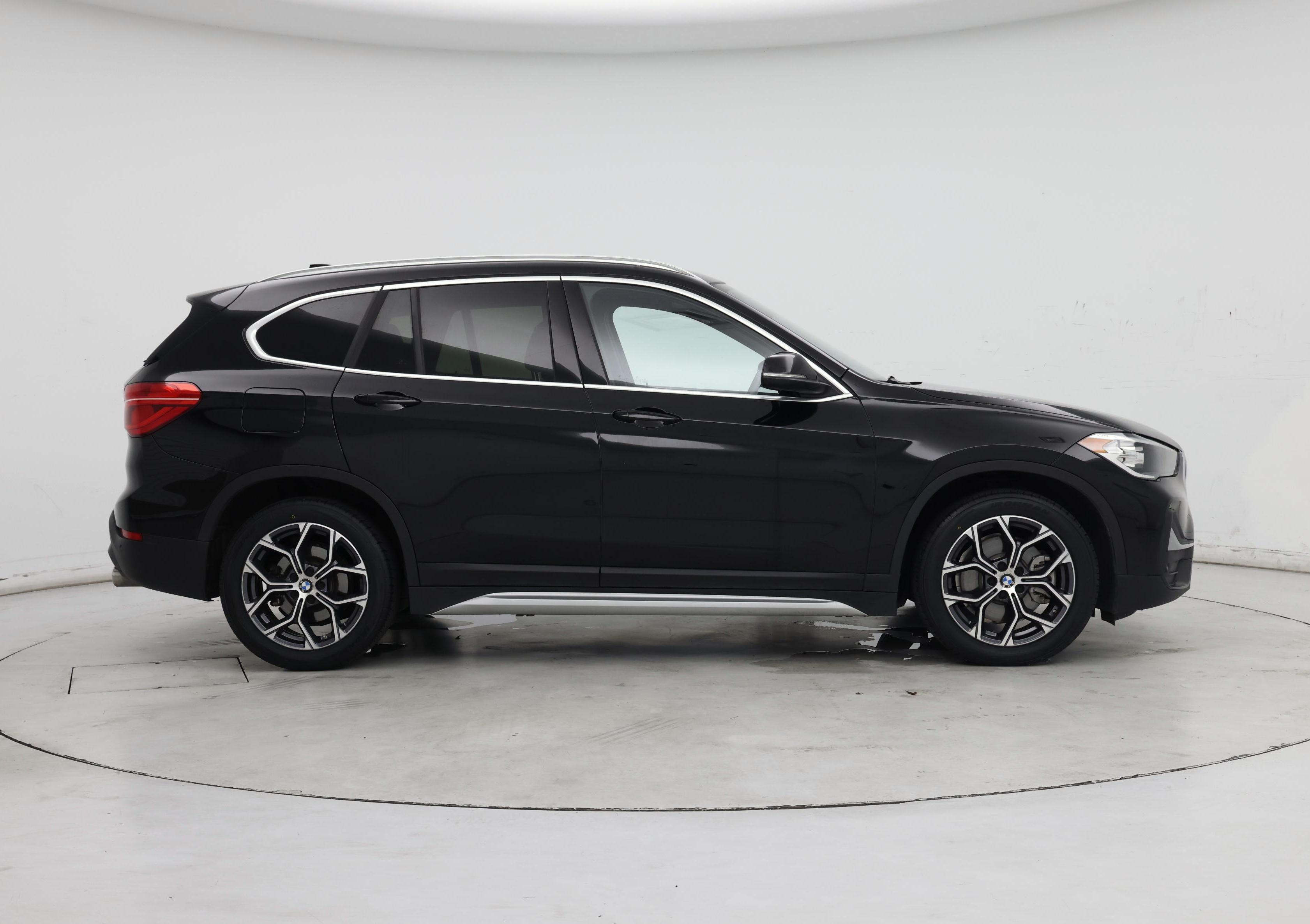 Thumbnail: 2021 BMW X1 - 7