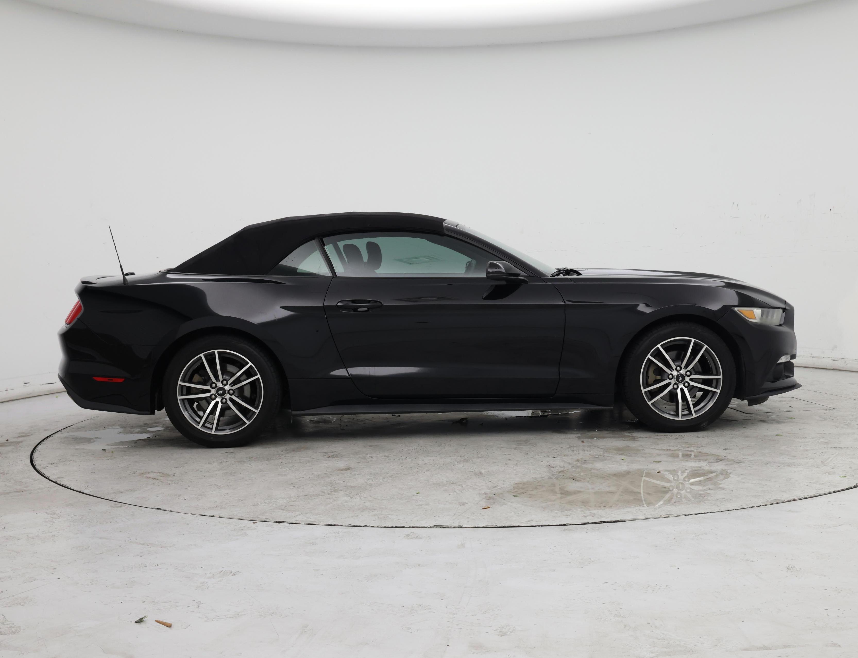 Thumbnail: 2015 Ford Mustang - 7