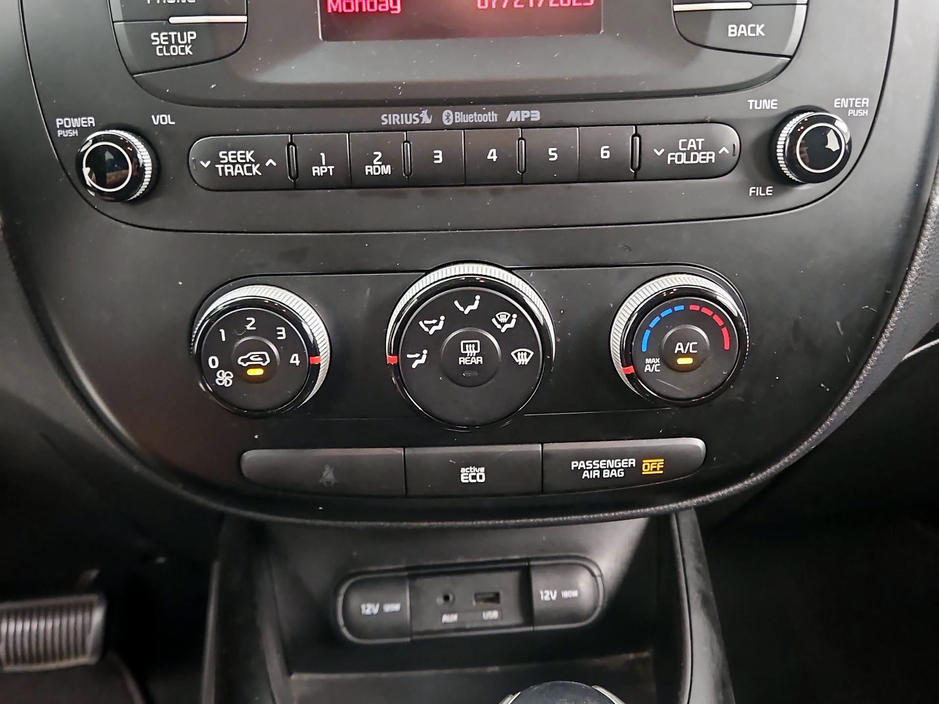 Thumbnail: 2014 Kia Soul - 15