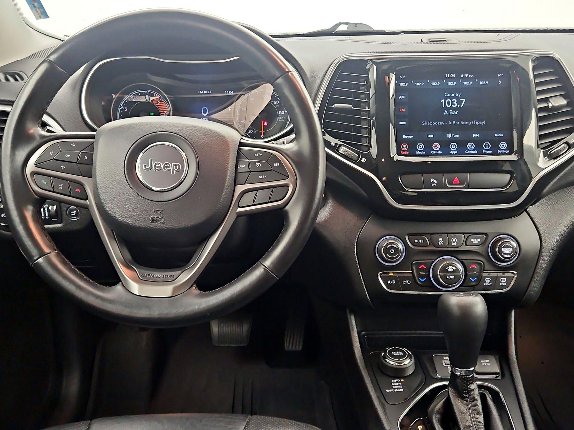 Thumbnail: 2020 Jeep Cherokee - 10