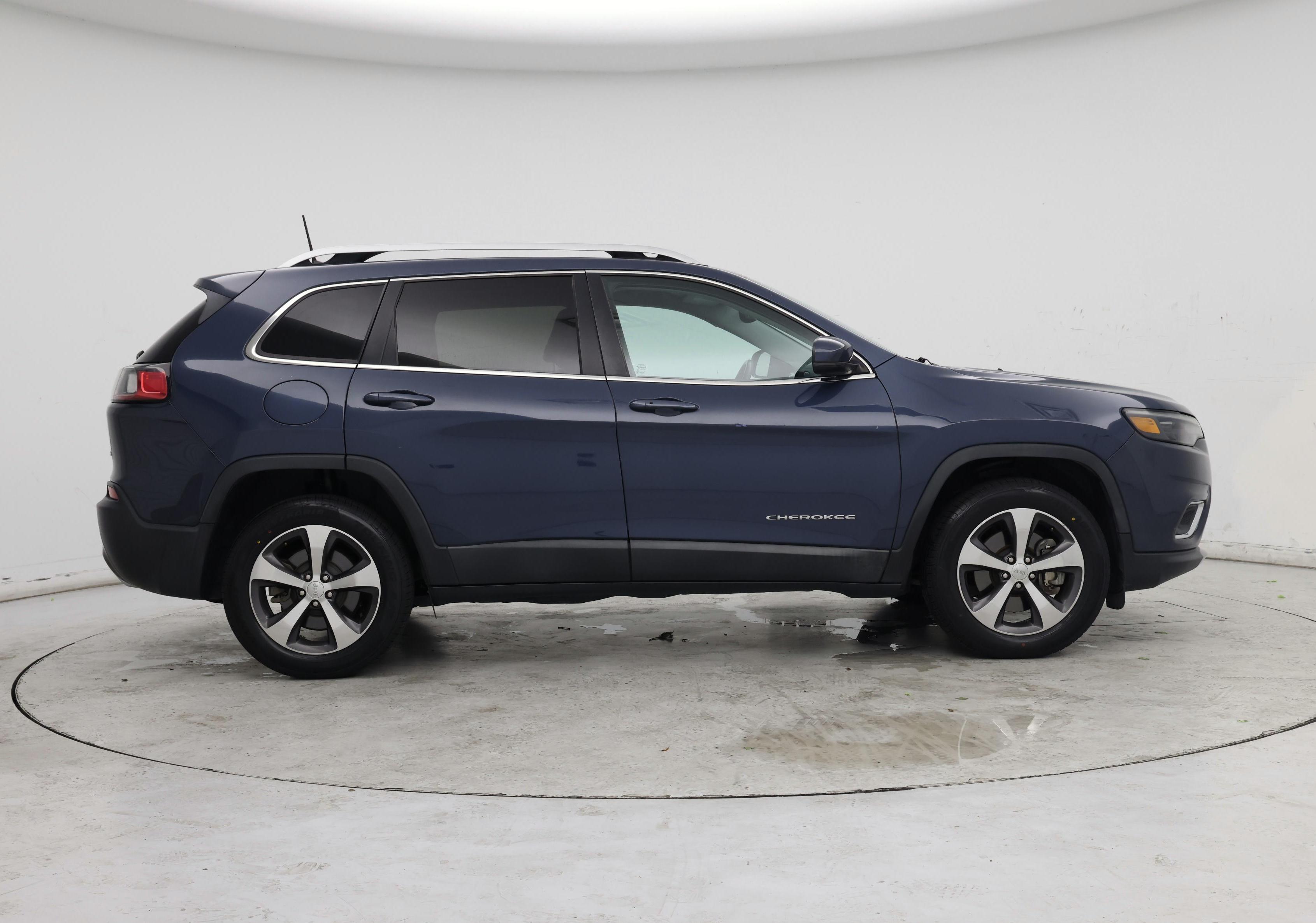 Thumbnail: 2020 Jeep Cherokee - 7
