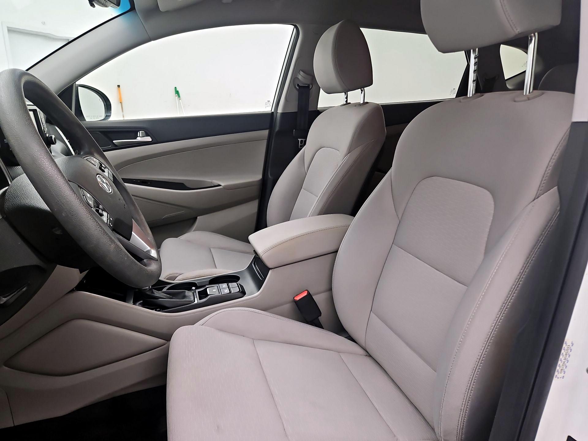 Thumbnail: 2019 Hyundai Tucson - 11
