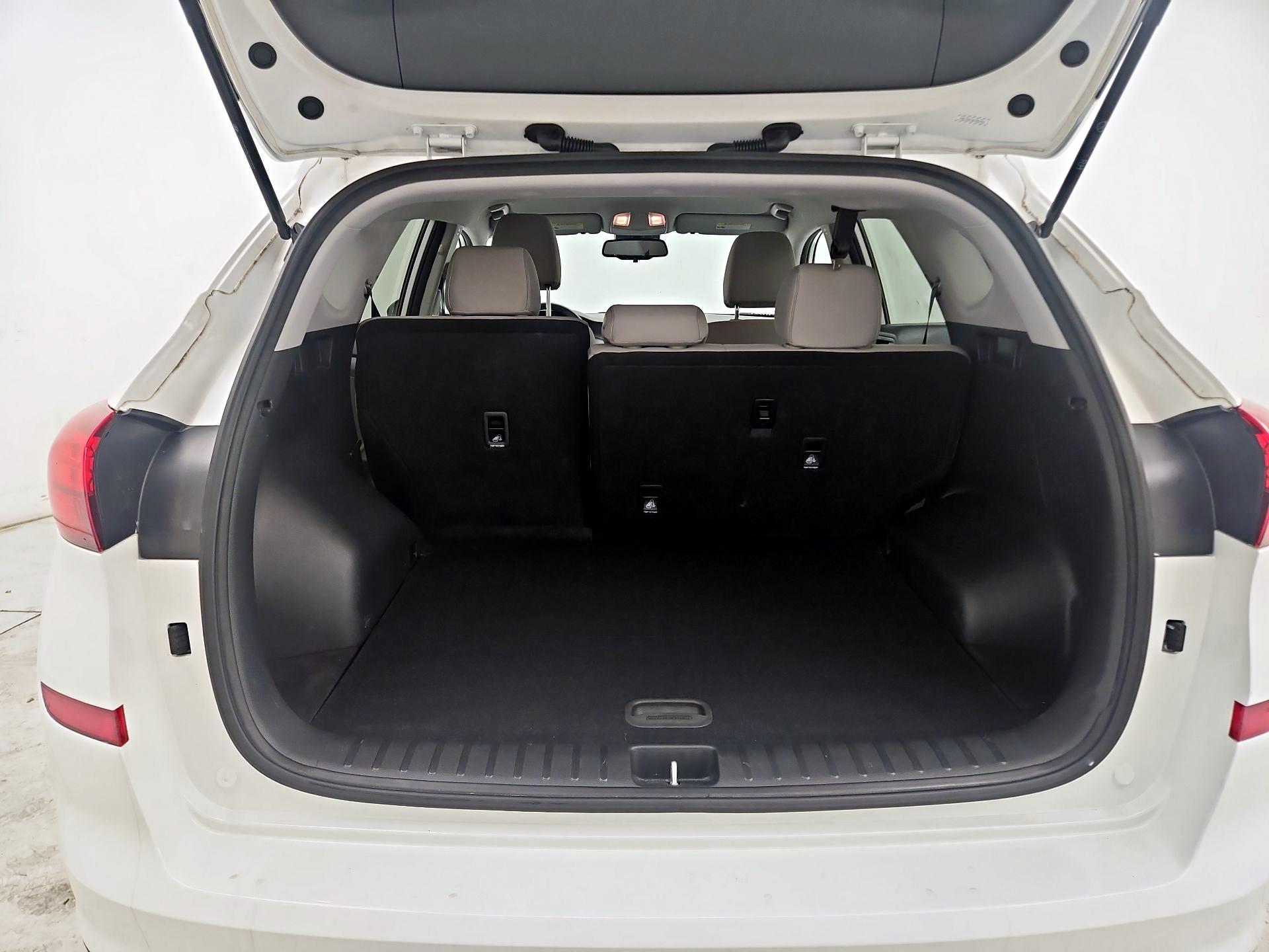 Thumbnail: 2019 Hyundai Tucson - 20