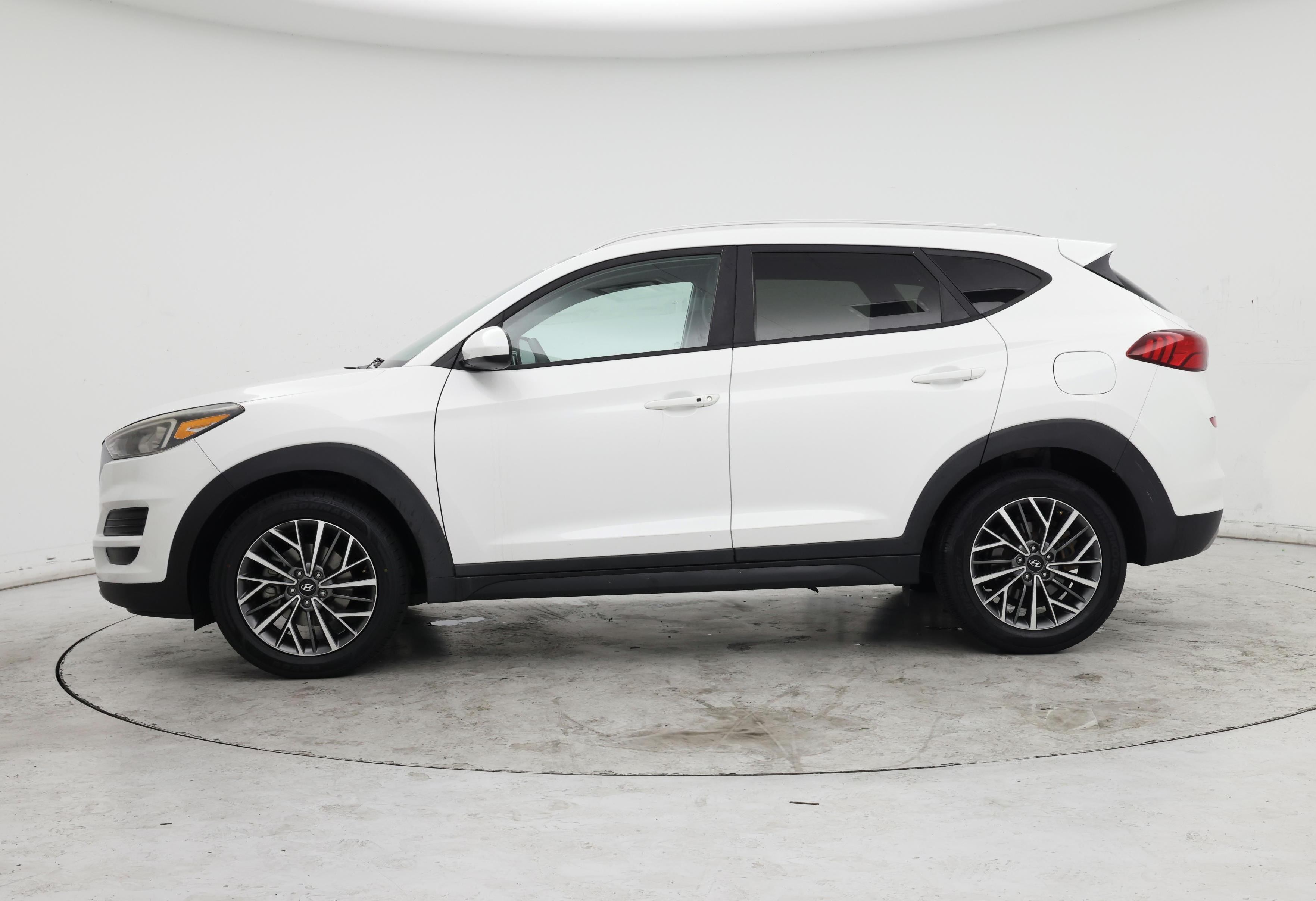 Thumbnail: 2019 Hyundai Tucson - 3