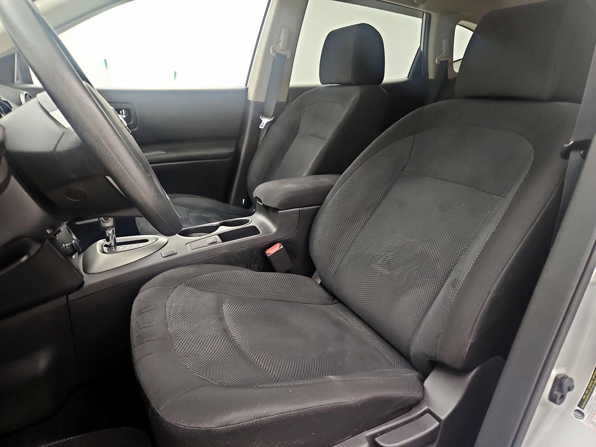 Thumbnail: 2015 Nissan Rogue - 11