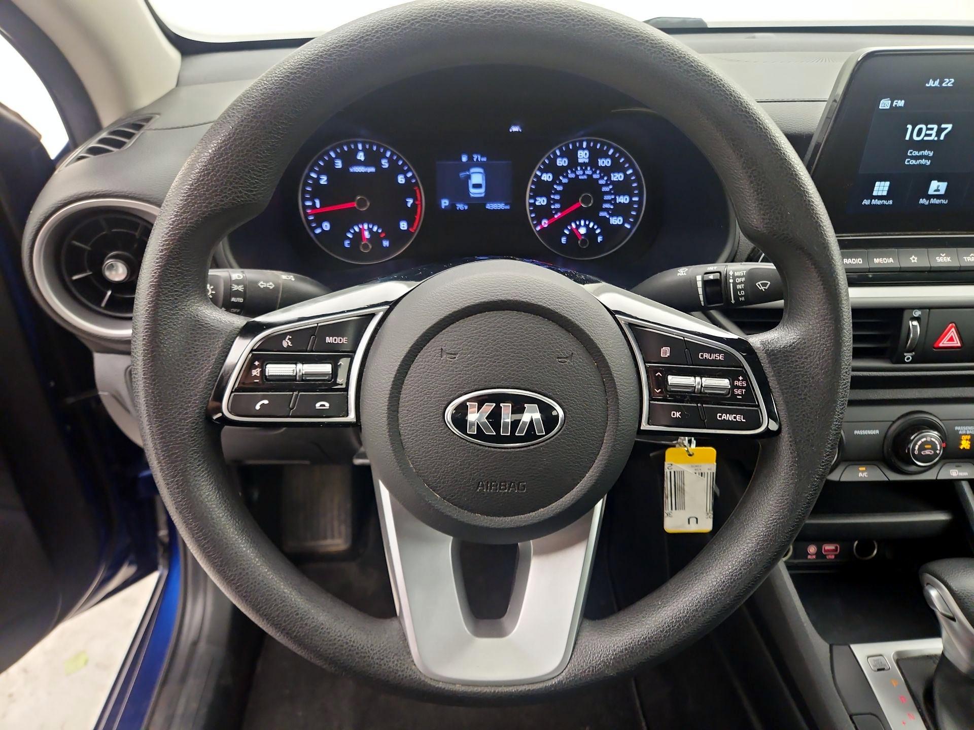 Thumbnail: 2020 Kia Forte - 10