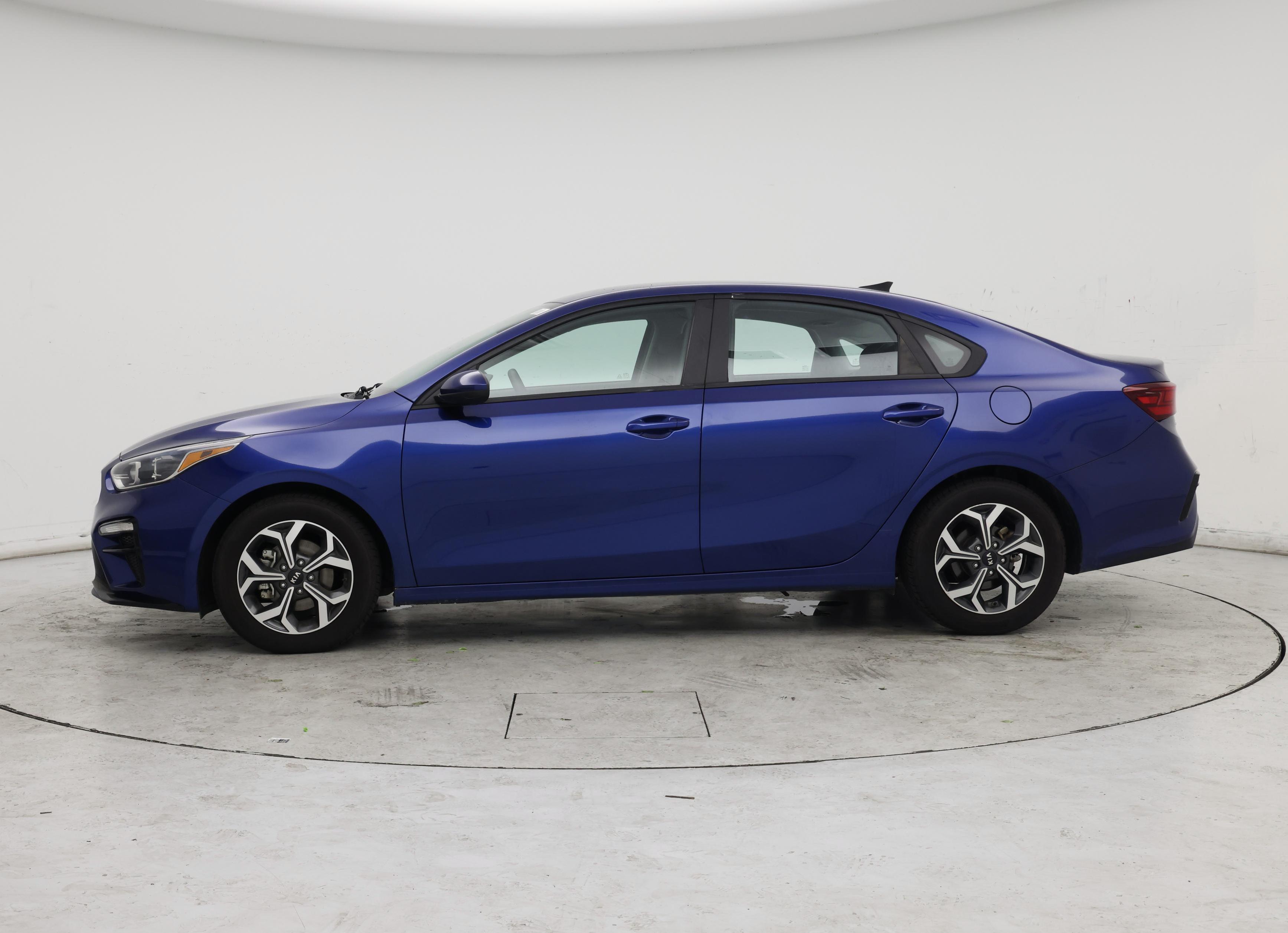 Thumbnail: 2020 Kia Forte - 3