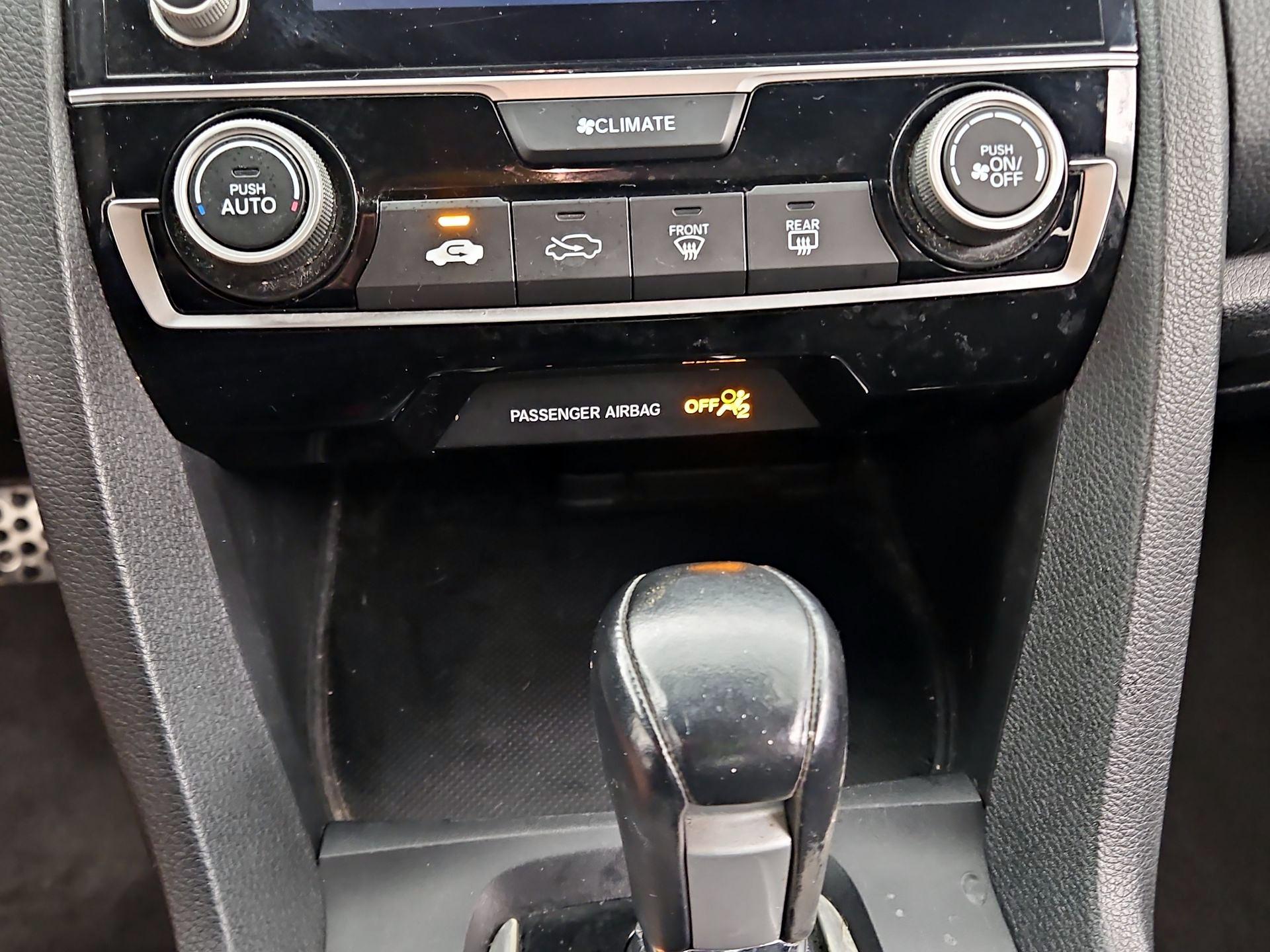 Thumbnail: 2019 Honda Civic - 16