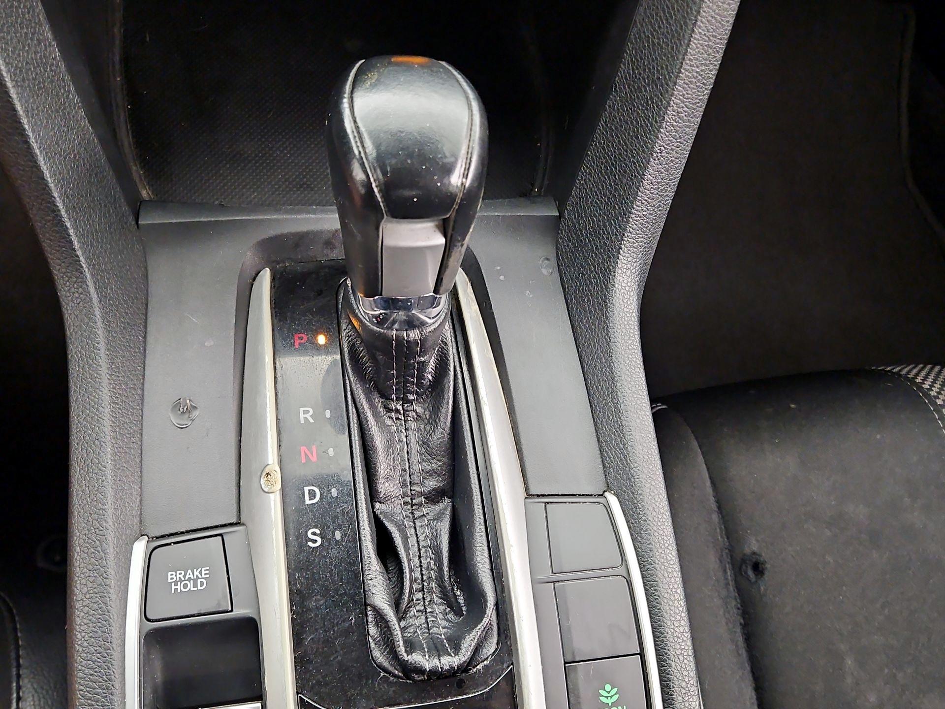 Thumbnail: 2019 Honda Civic - 17