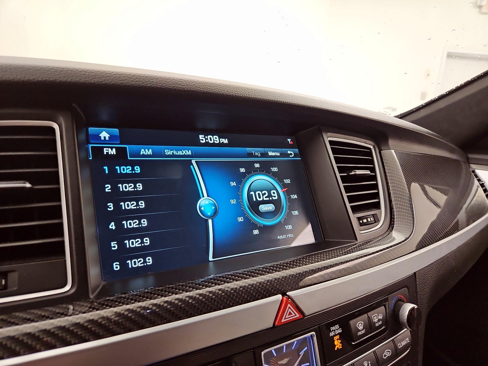 Thumbnail: 2019 Genesis G80 - 15