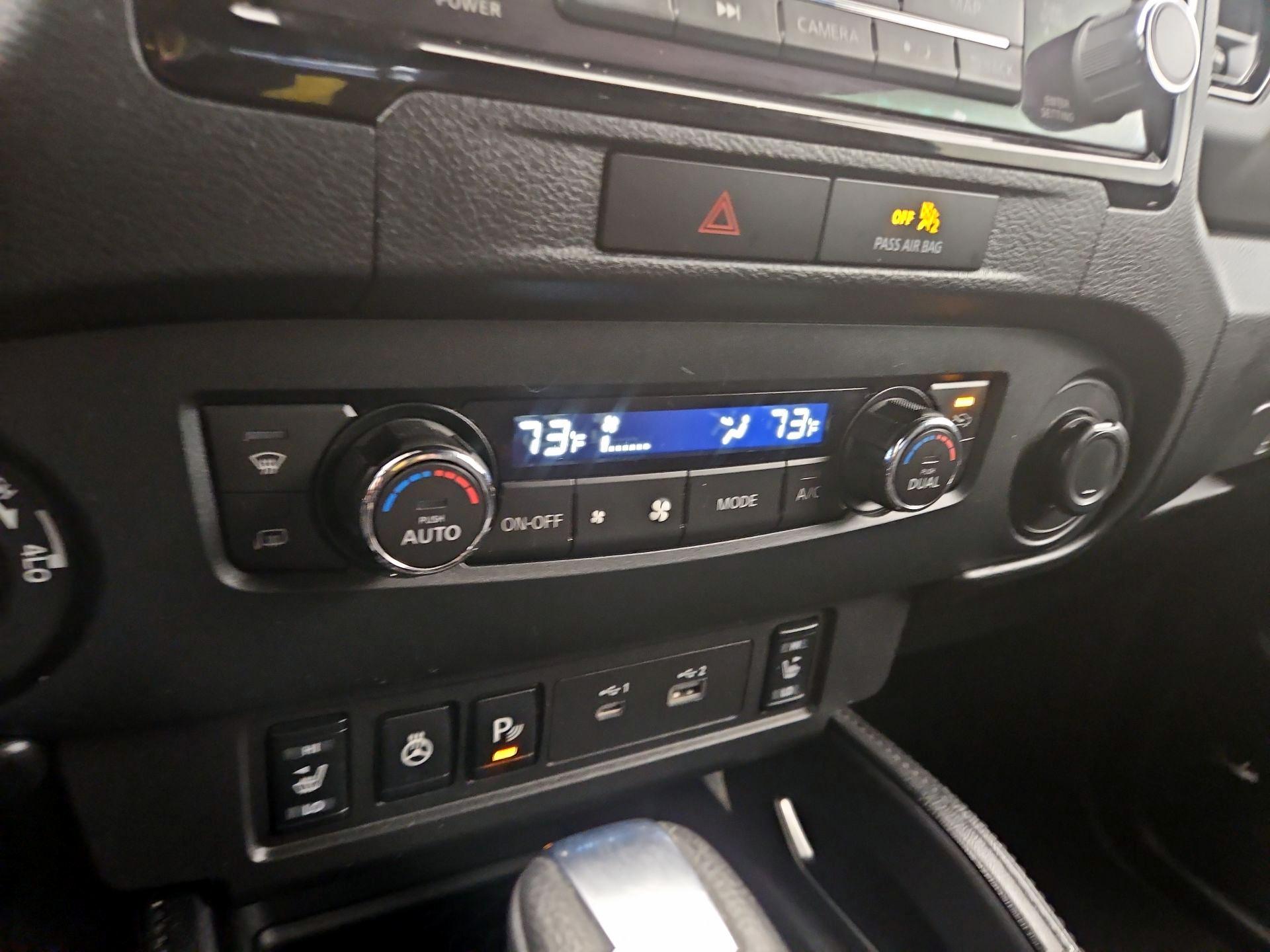 Thumbnail: 2022 Nissan Frontier - 17